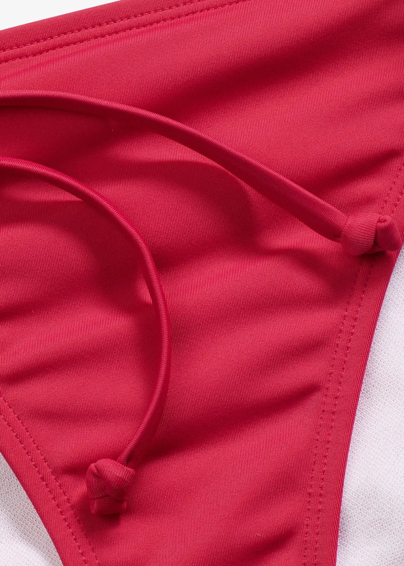 bonprix Bas de bikini à nouer sur les côtés|Femme Bikinis|Maillots Séparables
