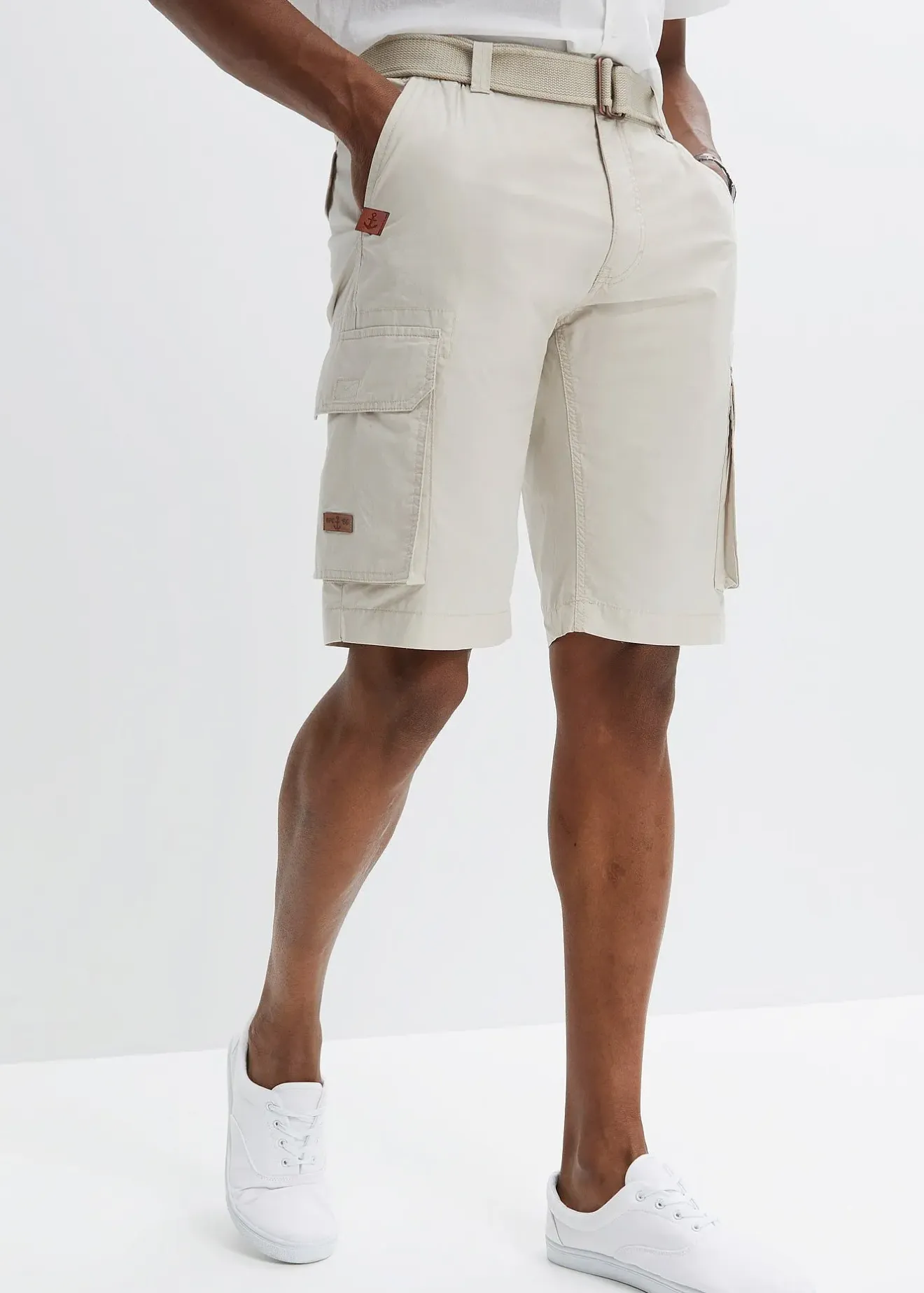 Homme bonprix Shorts|Pantalons|Bermuda cargo avec ceinture et taille élastiquée, Regular