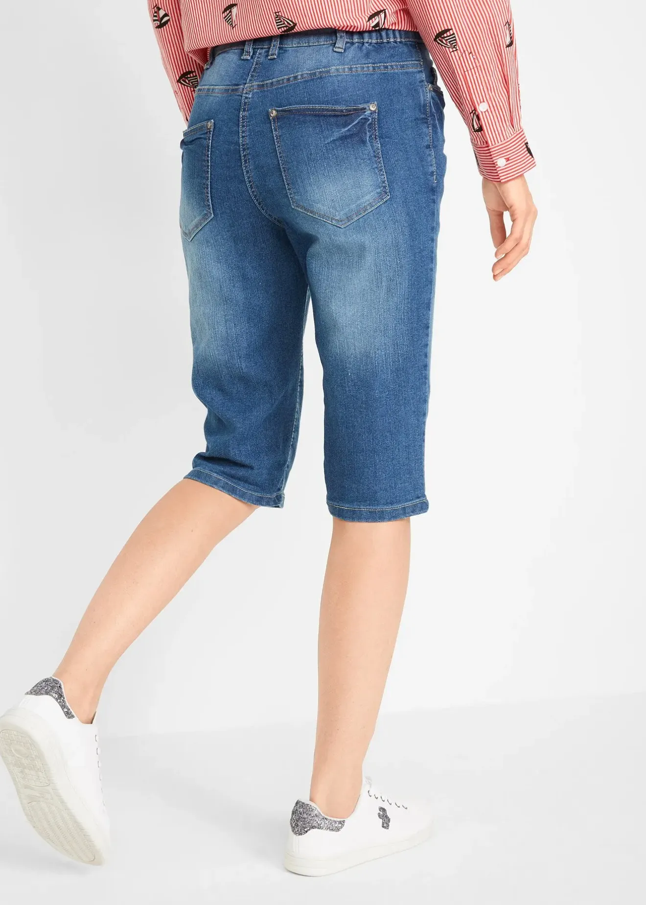 Femme bonprix Shorts|Jeans|Bermuda en jean à revers, taille mi-haute