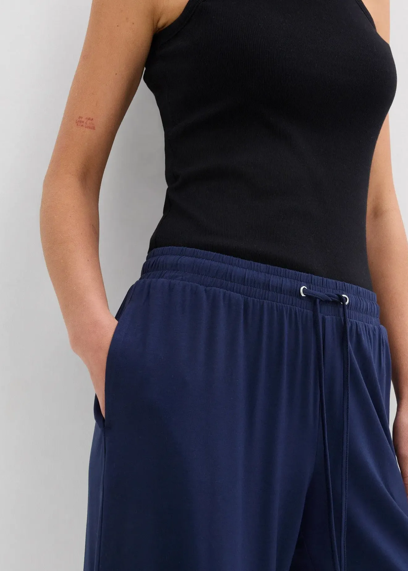 bonprix Bermuda en jersey de viscose fluide|Femme Shorts|Basiques
