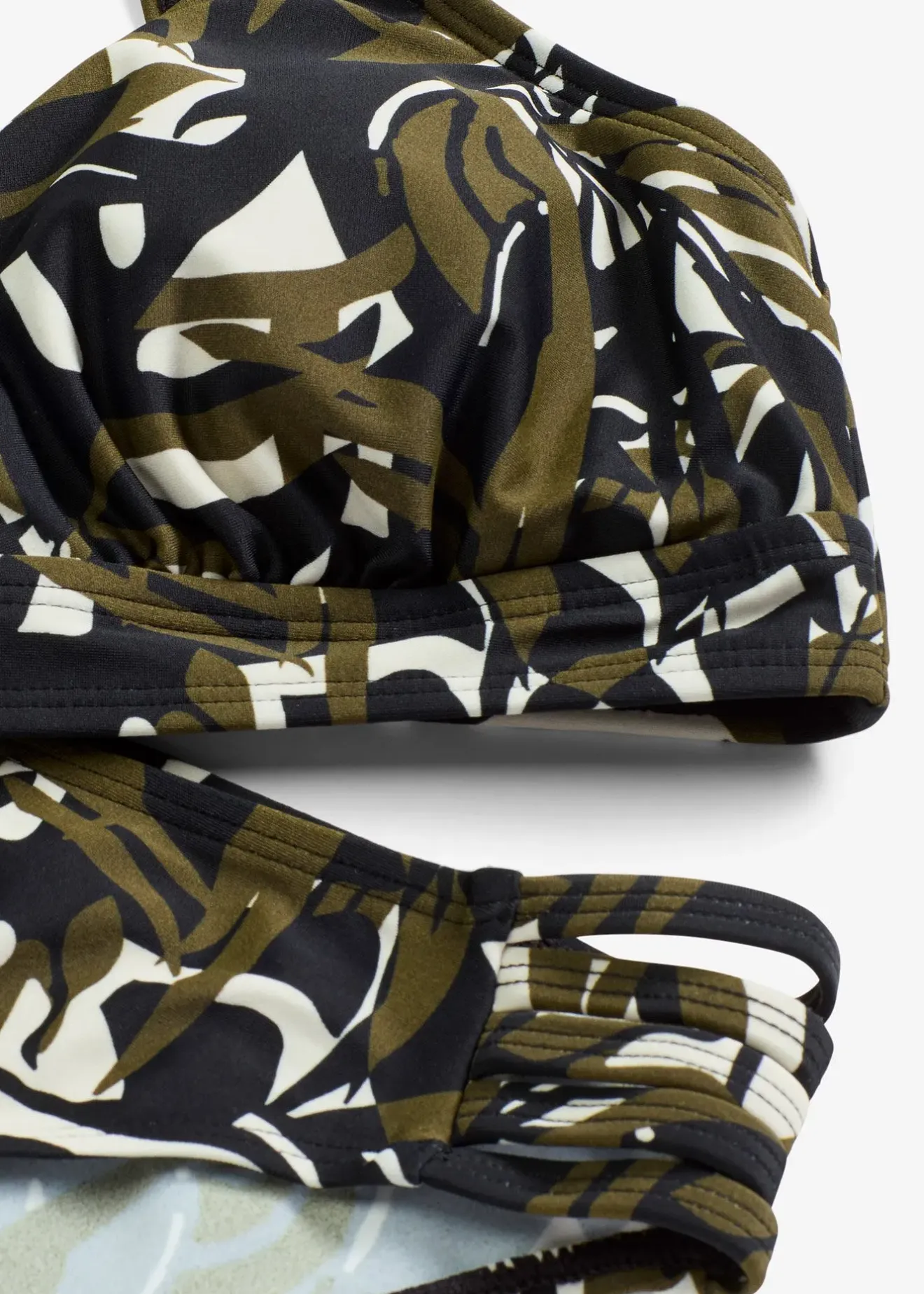 bonprix Bikini à bretelles croisées (ens. 2 pces)|Femme Bikinis