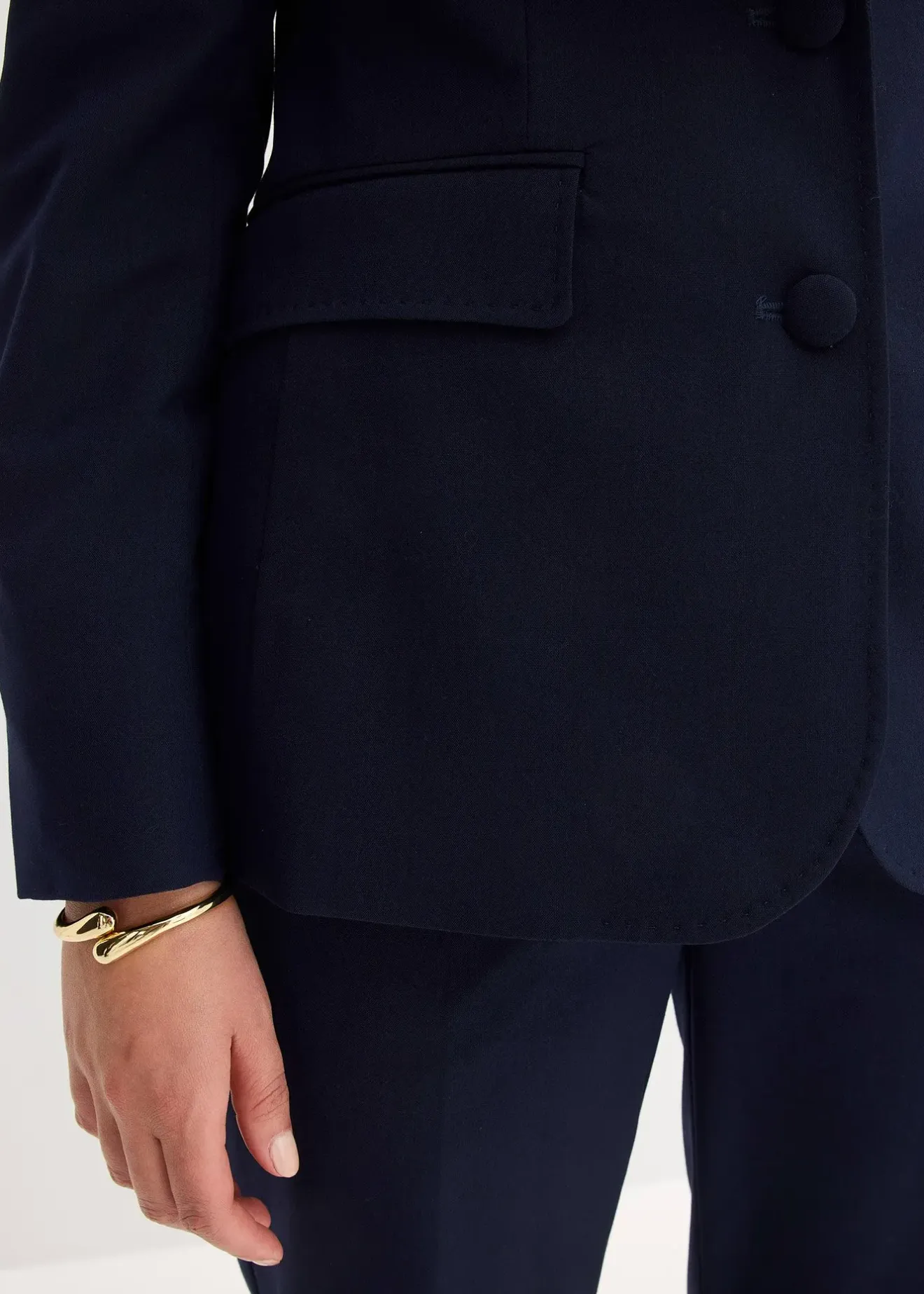 bonprix Blazer avec détails surfilés décoratifs|Femme Blazers