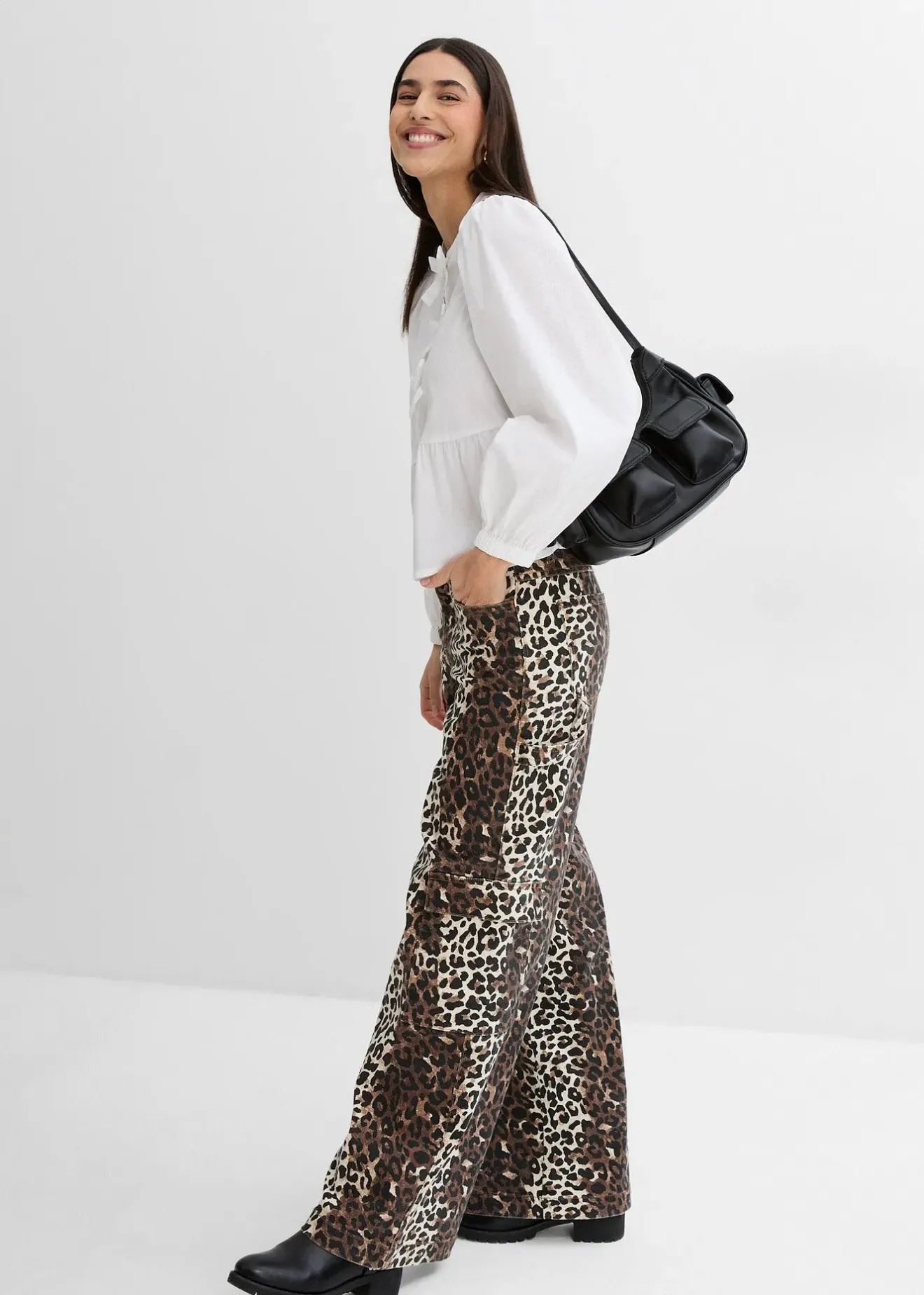 bonprix Blouse ornée de nœuds|Femme Chemisiers