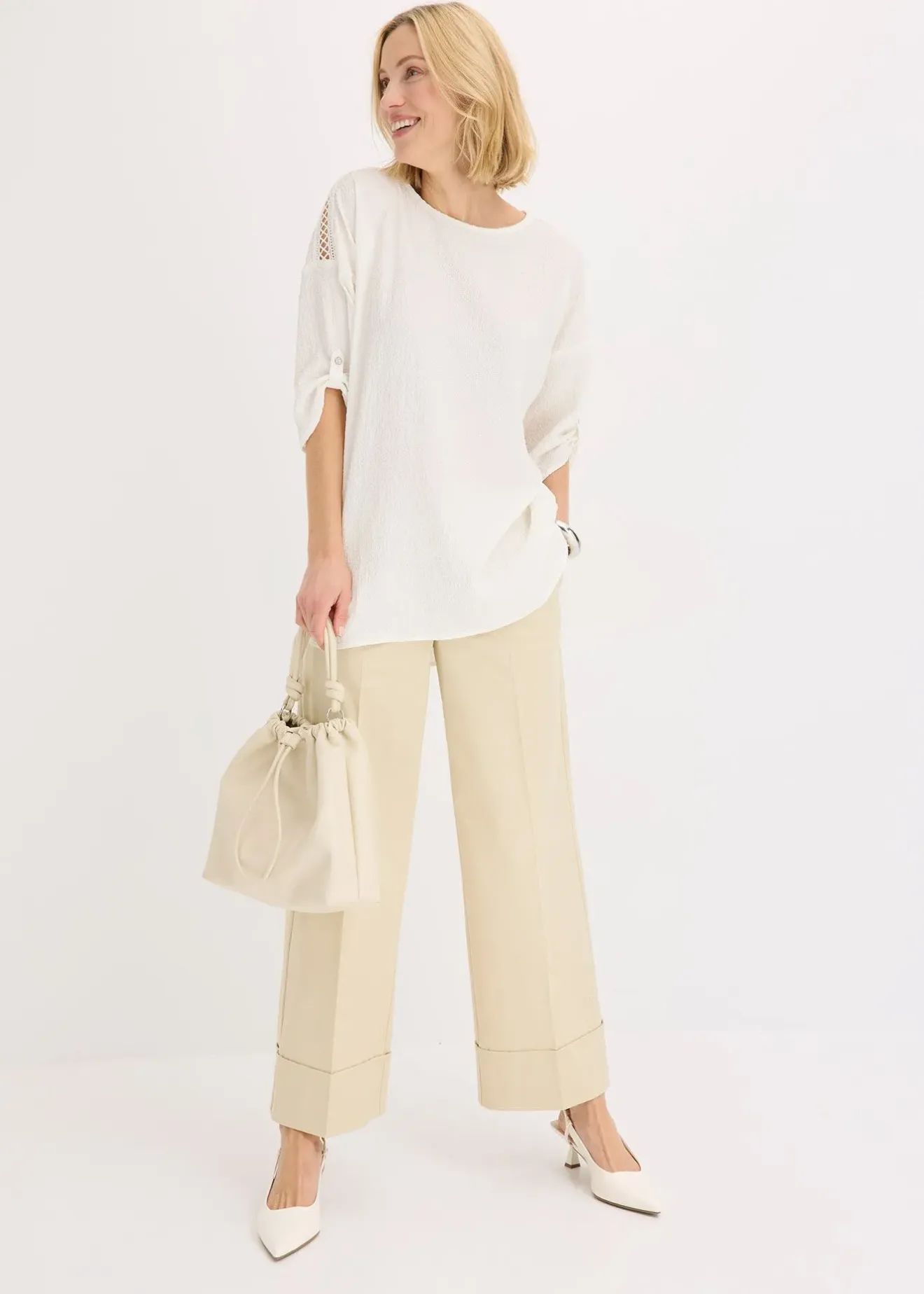 bonprix Blouse texturée avec bande de dentelle|Femme Chemisiers