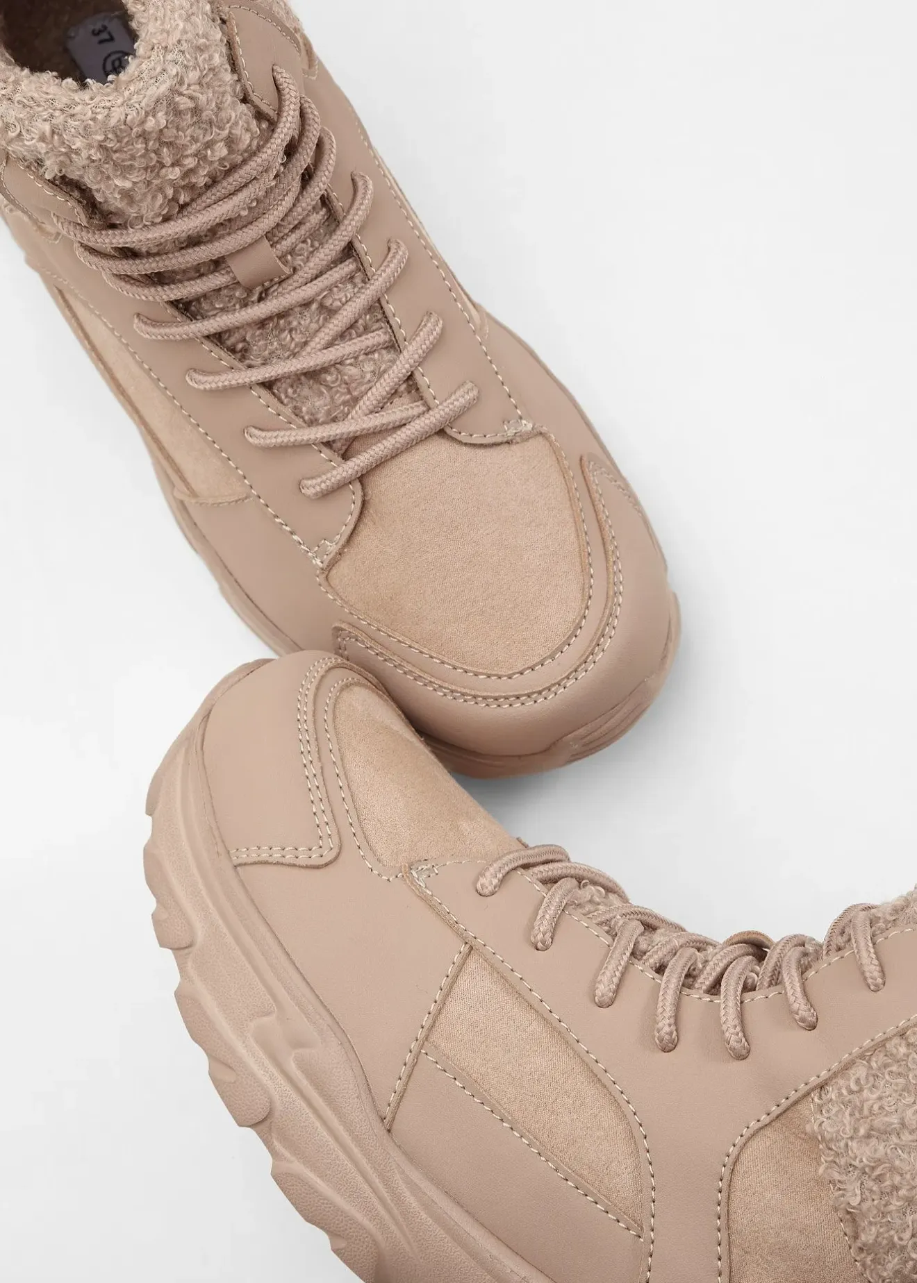 Femme bonprix Chaussures D'Hiver Fourrées|Boots|Boots lacées et doublées