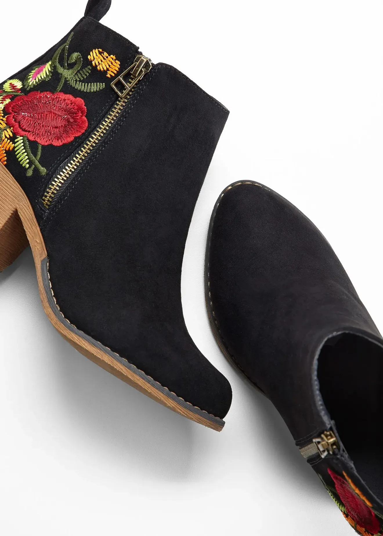 bonprix Bottines western avec broderies|Femme Bottines