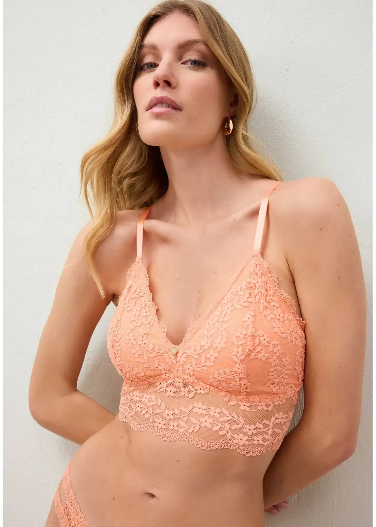 bonprix Brassière sans armatures à dentelle florale|Femme Dessous|Soutiens-Gorge