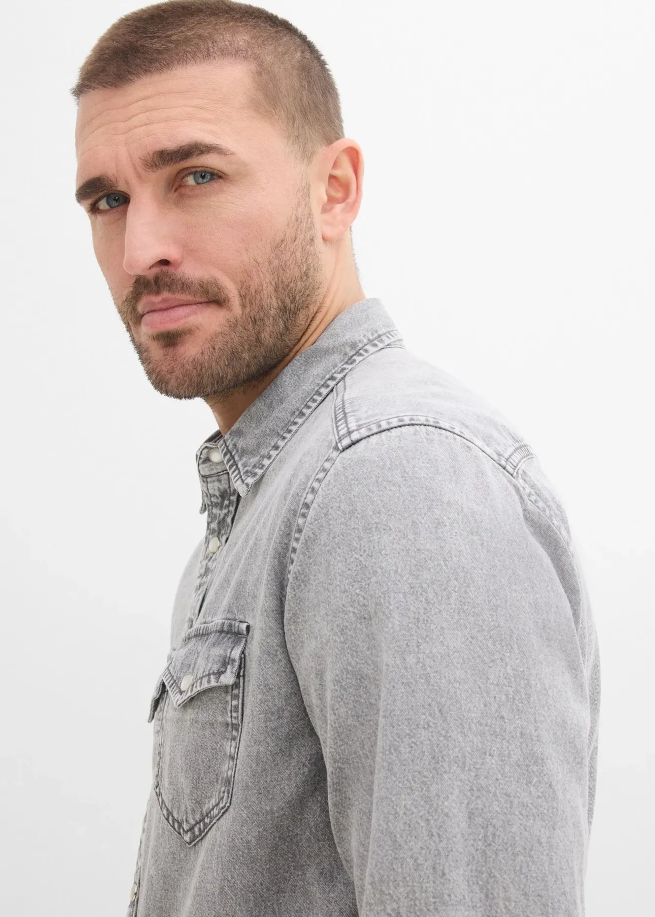 Homme bonprix Chemises|Chemise en jean 100% coton
