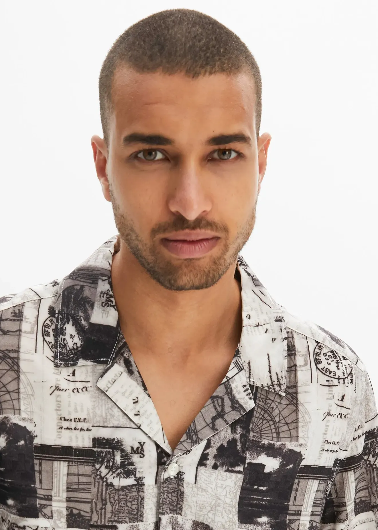 Homme bonprix Chemises|Chemise manches courtes en viscose