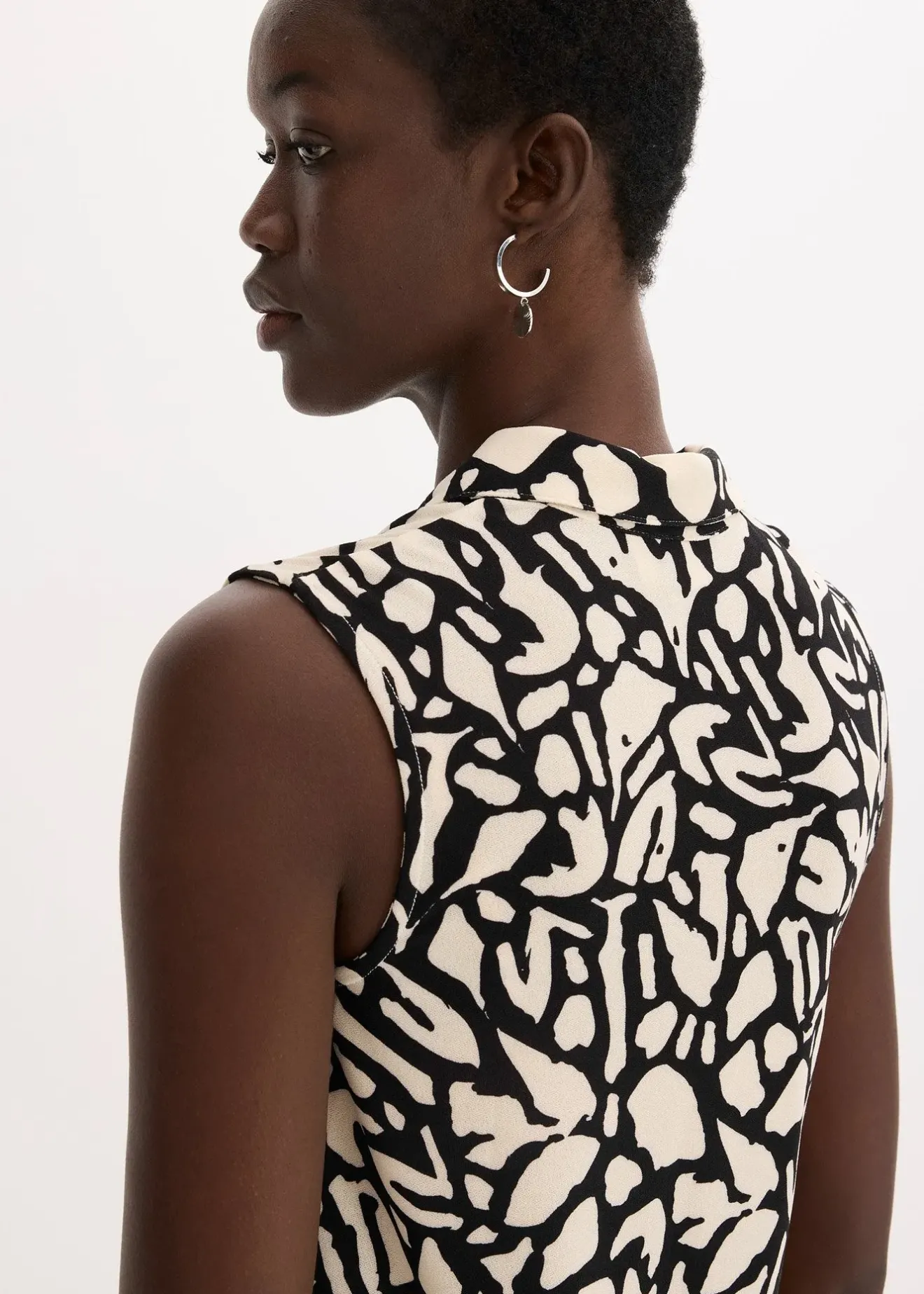 bonprix Chemisier froncé sans manches, col polo|Femme T-Shirts & Tops