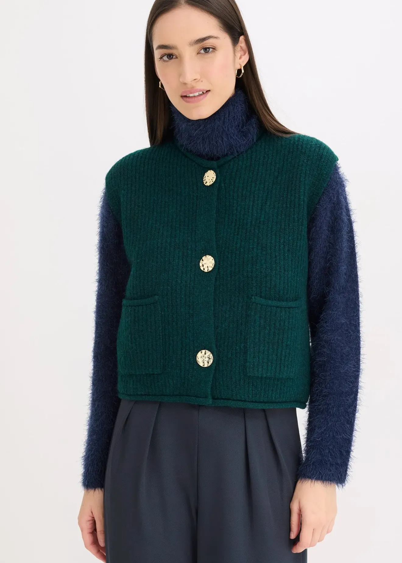 Femme bonprix Maille|Vestes & Manteaux|Gilet sans manches en maille à boutons décoratifs