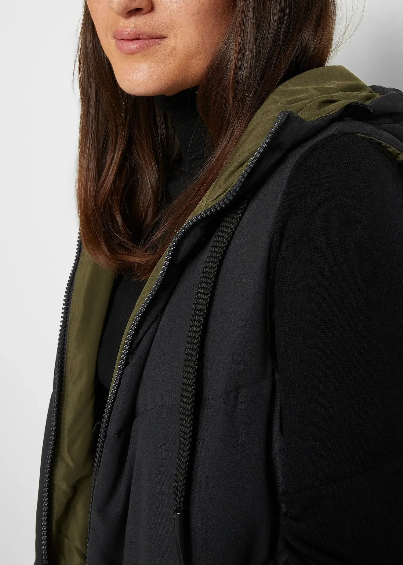 Femme bonprix Vestes & Manteaux|Gilet sans manches matelassé réversible en polyester recyclé avec capuche