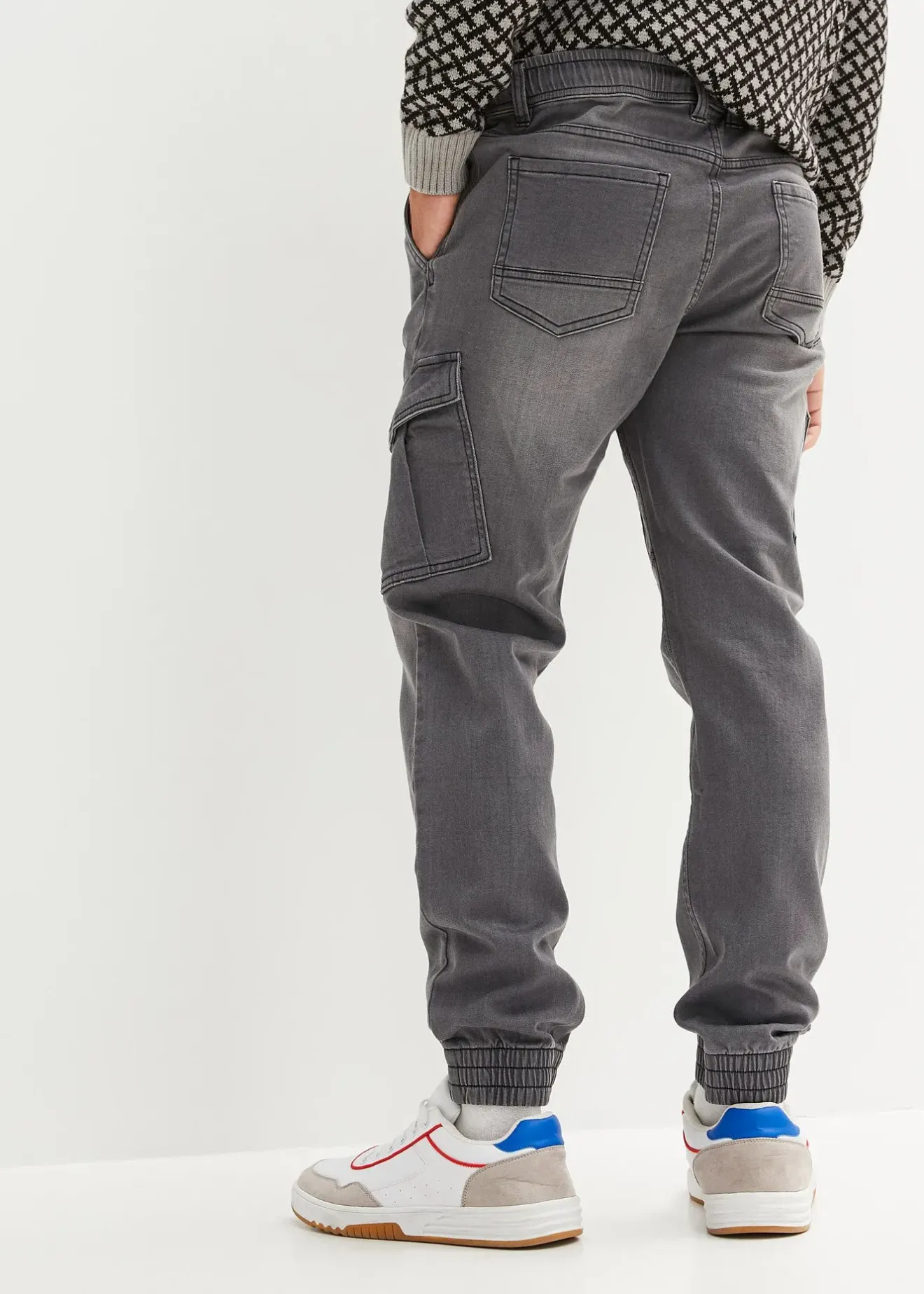 Homme bonprix Sweats|Jeans|Jean jogger droit avec poches cargo, regular