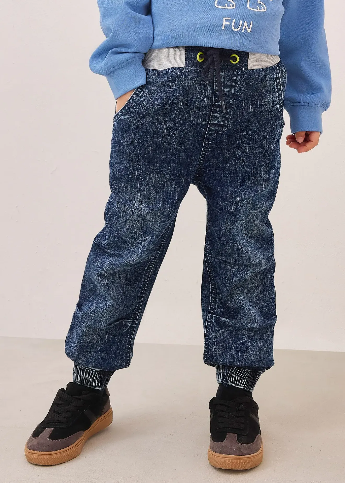 bonprix Jean regular à taille élastiquée|Enfant Vêtements Enfant|Garçons 2-8 Ans·Jeans & Pantalons