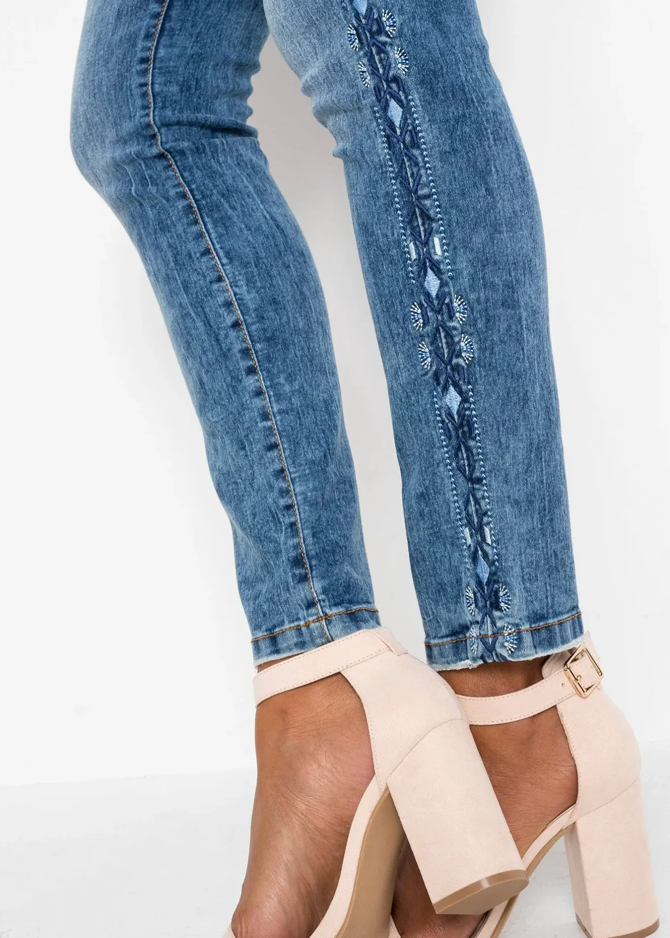 bonprix Jean skinny taille mi-haute, extensible|Femme Jeans