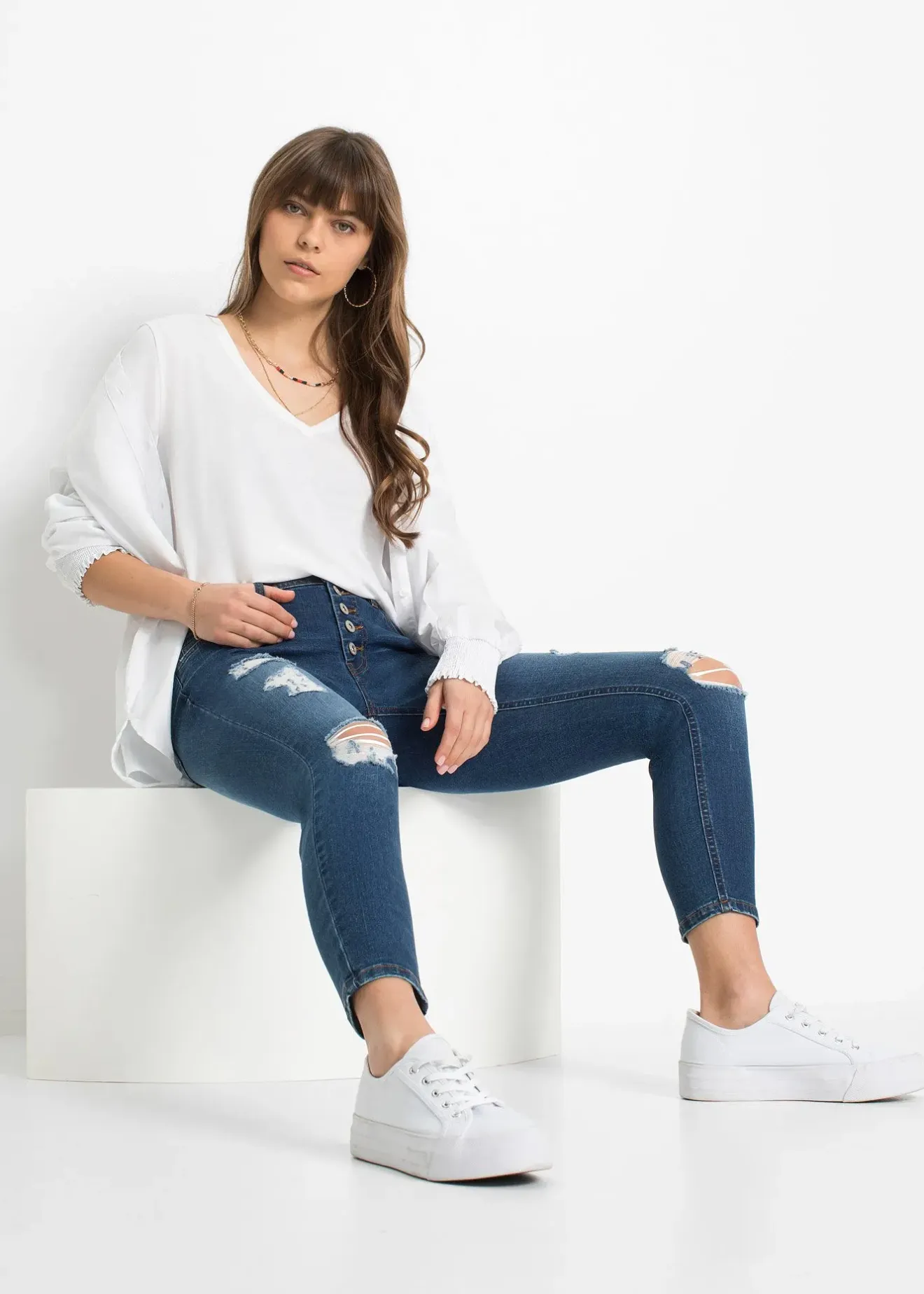 Femme bonprix Jeans|Jean skinny taille mi-haute, effets destroy