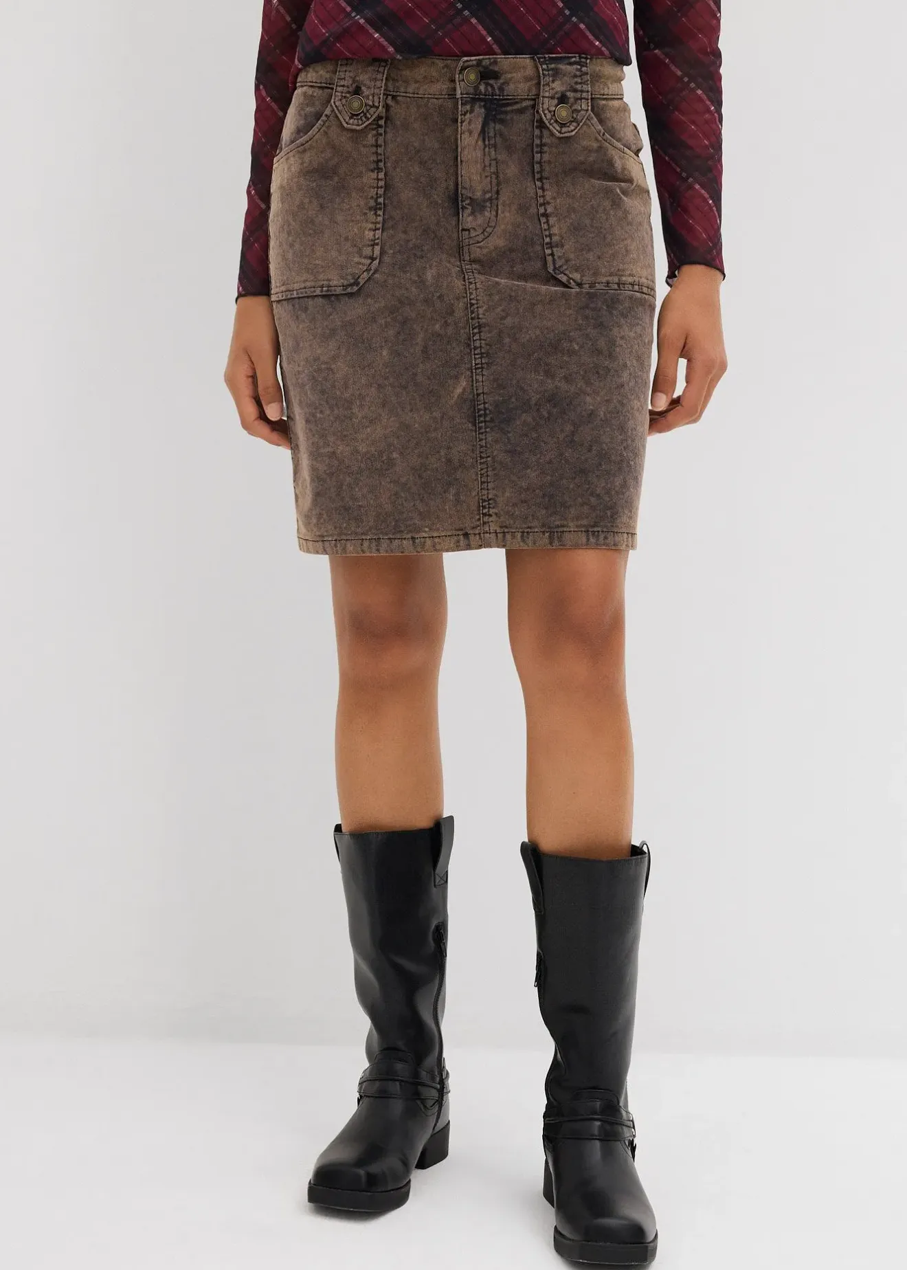 bonprix Jupe courte en velours côtelé délavé|Femme Jupes