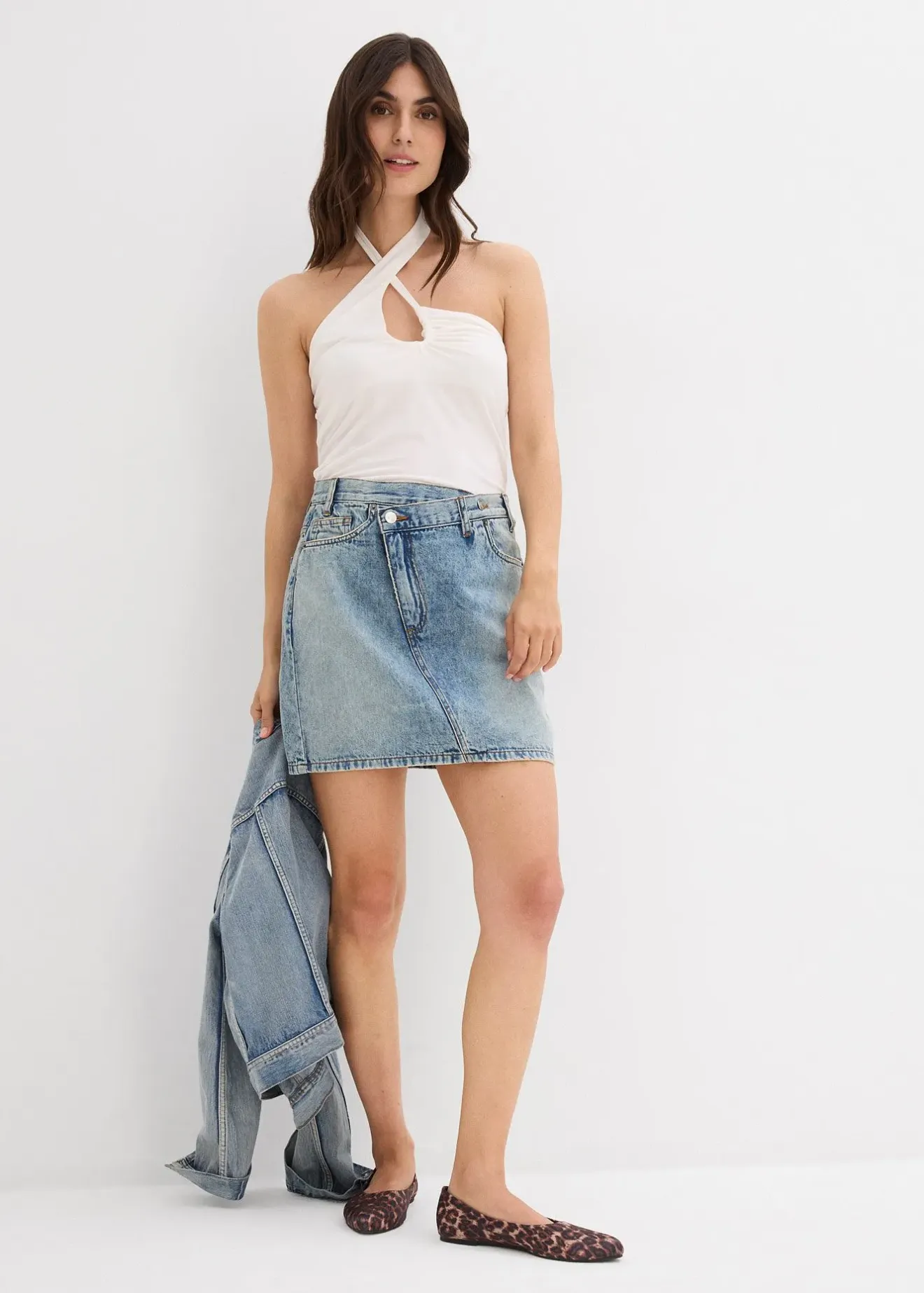 Femme bonprix Jupes|Jupe en jean à fermeture décalée asymétrique