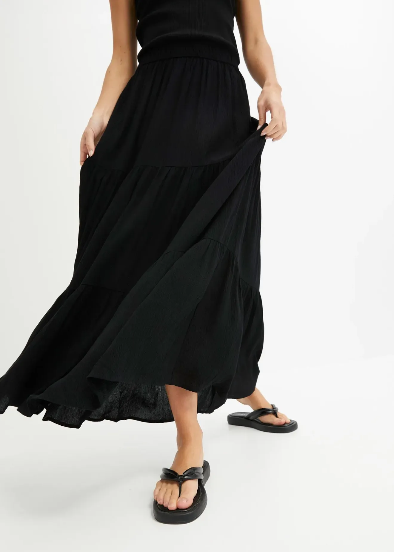 bonprix Jupe longue étagée en viscose texturée|Femme Jupes