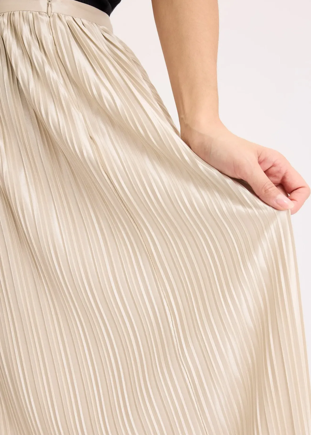 Femme bonprix Jupes|Jupe plissée en satin brillant