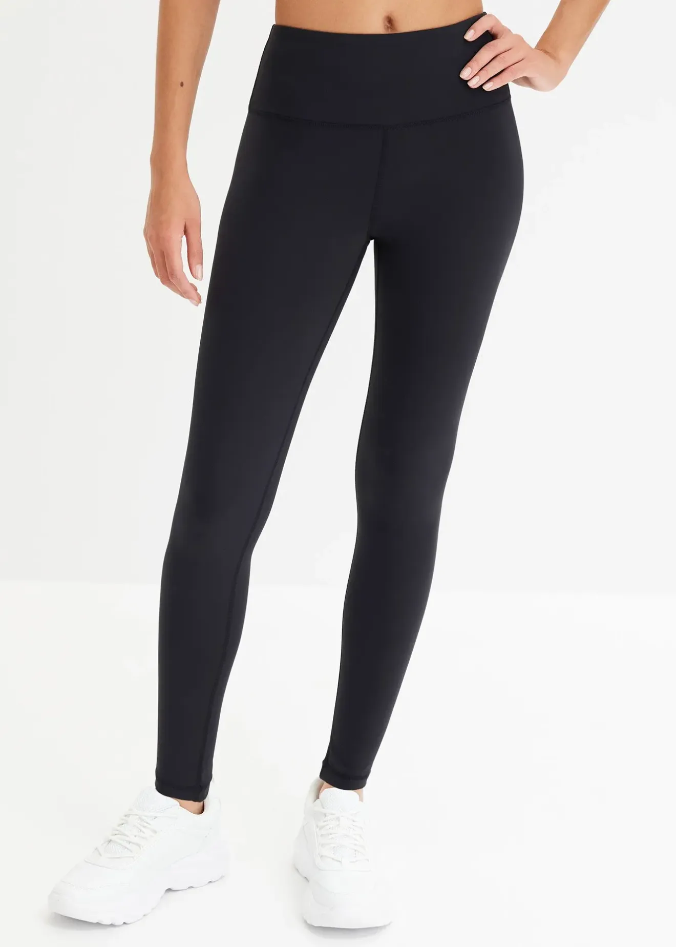 Femme bonprix Vêtements De Sport|Pantalons|Legging de sport ultra léger avec taille confortable
