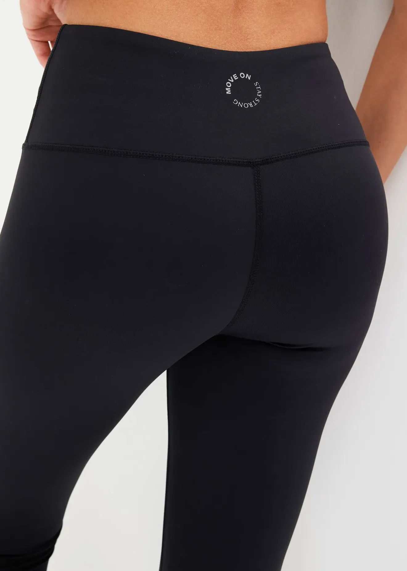 Femme bonprix Vêtements De Sport|Pantalons|Legging de sport ultra léger avec taille confortable