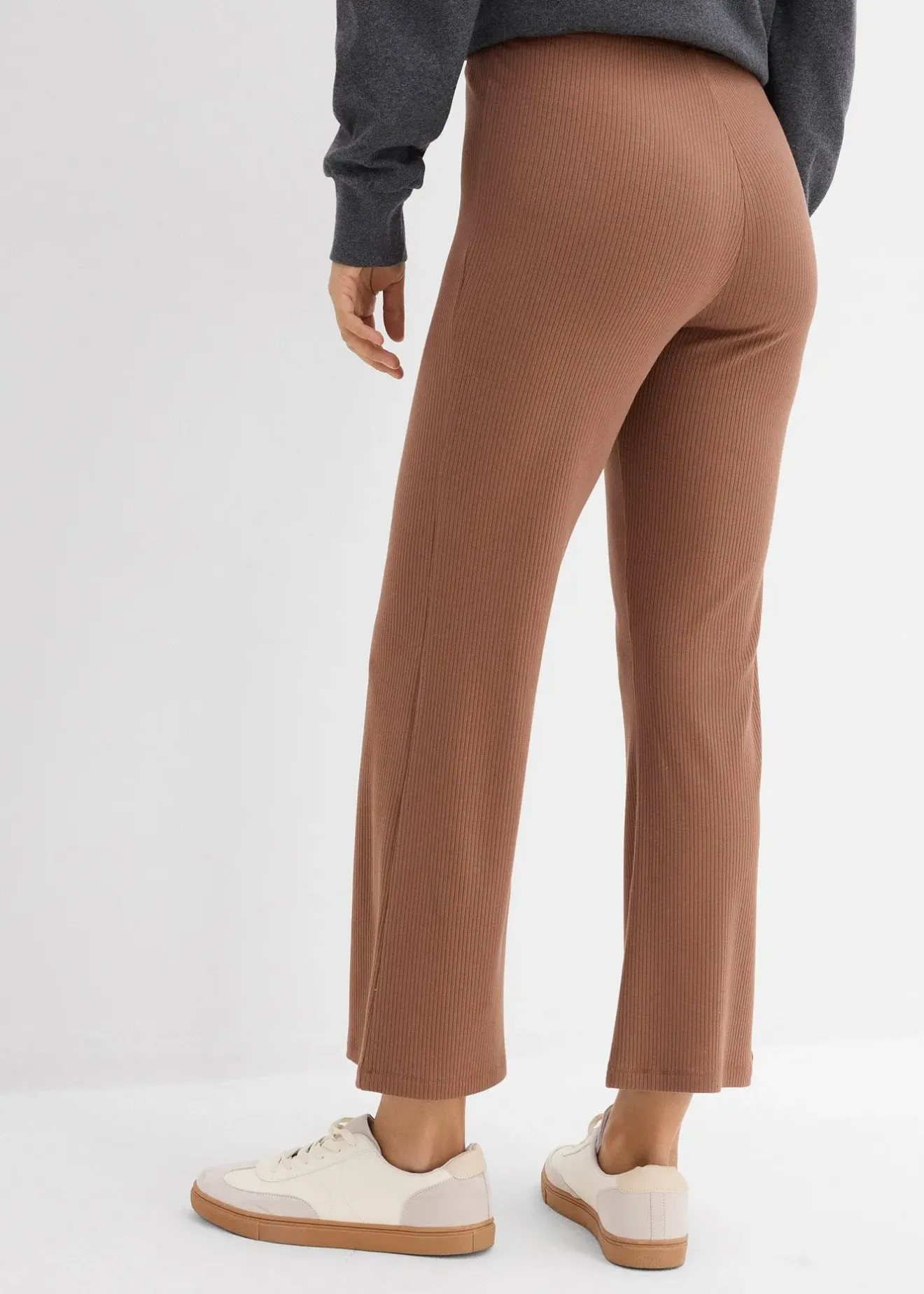 bonprix Legging évasé en matière côtelée, cropped|Femme Pantalons