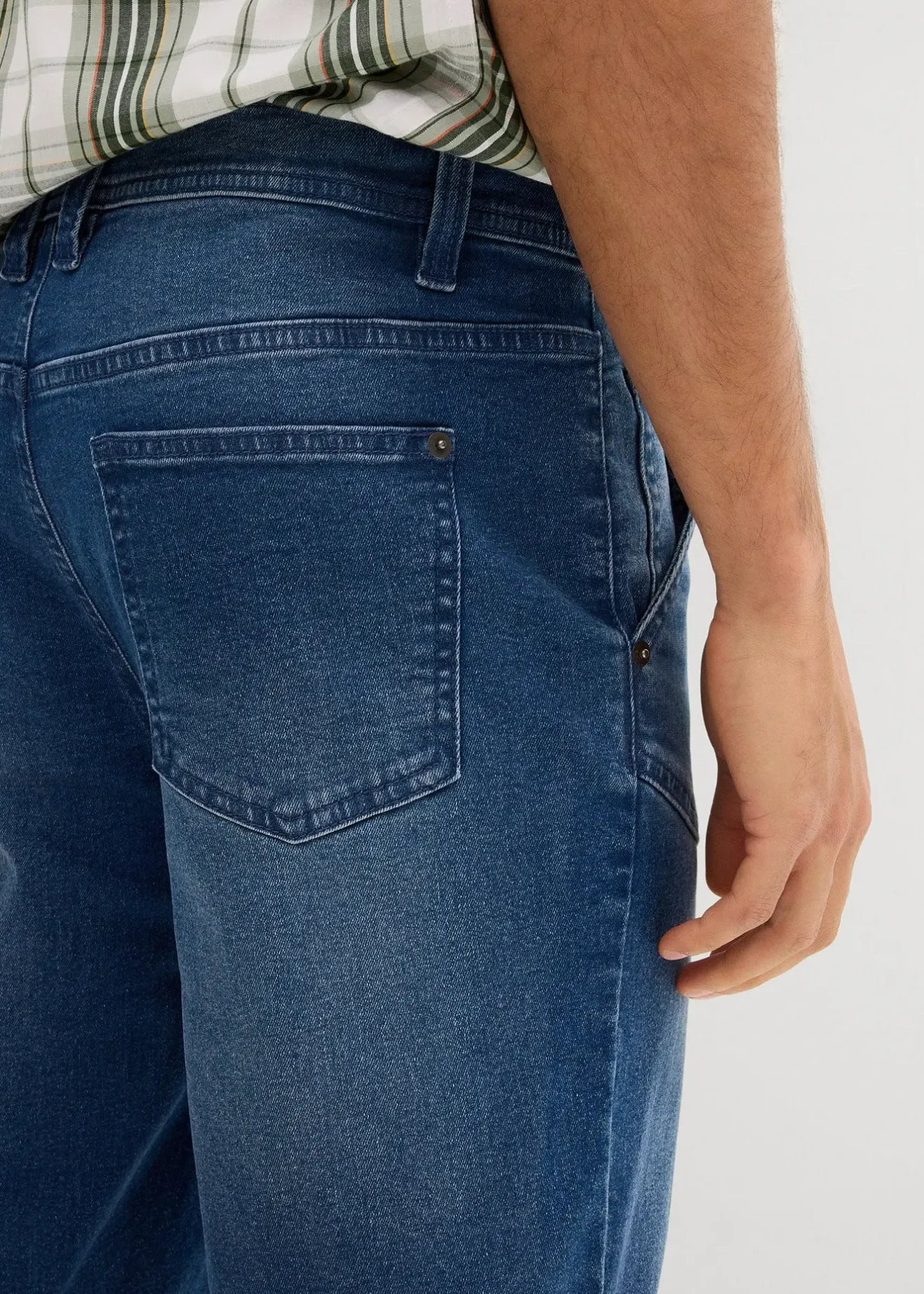 bonprix Long bermuda en jean extensible, Regular|Homme Shorts|Jeans