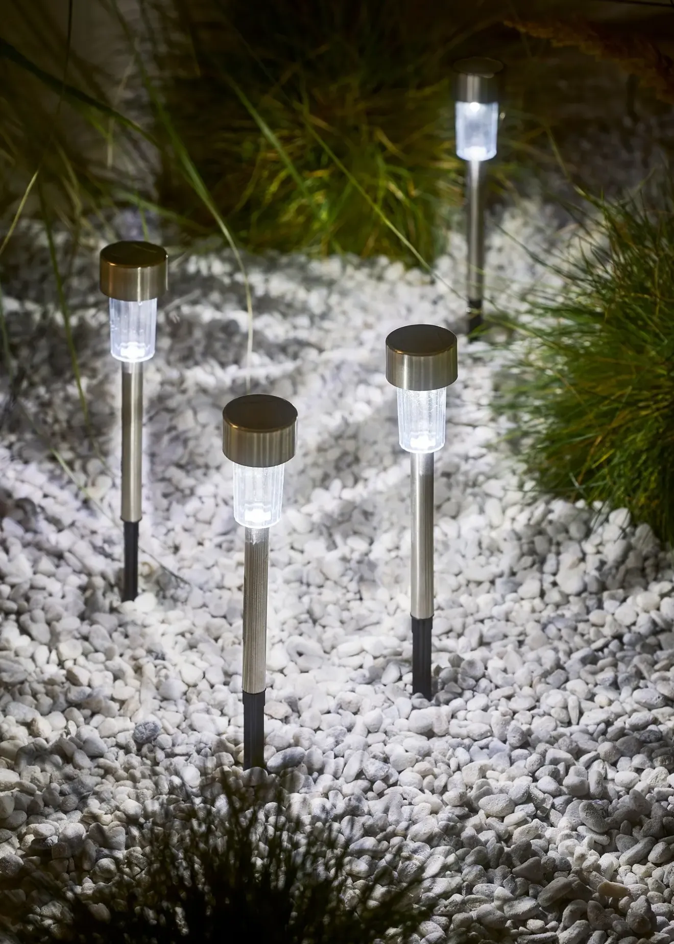 bonprix Lot de 4 lampes déco solaires de chemin| Jardin & Balcon·Déco De Jardin & Éclairage|Déco De Jardin & Éclairage