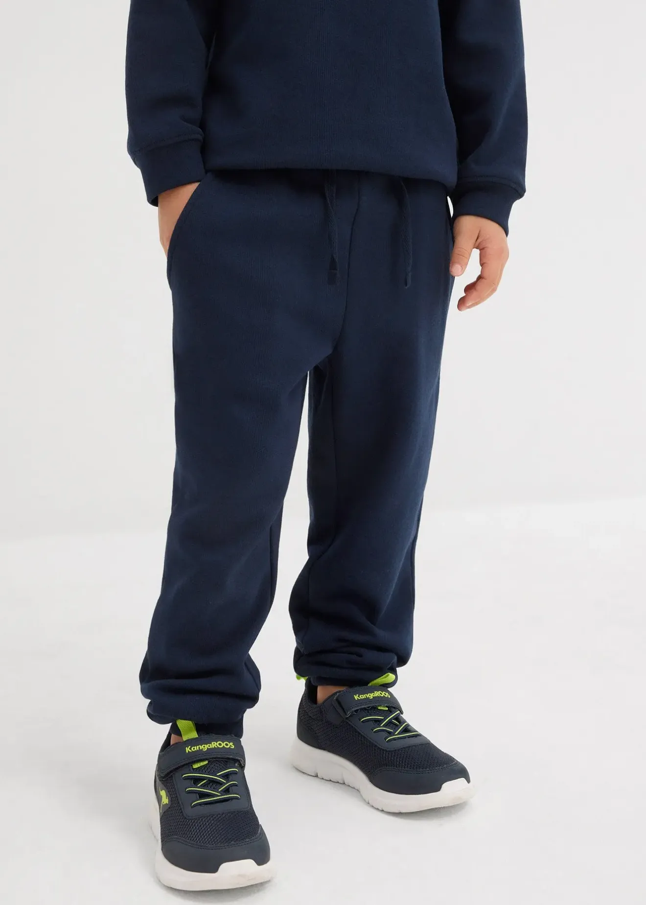 bonprix Lot de 2 pantalons de jogging doux en coton mélangé|Enfant Vêtements Enfant|Garçons 2-8 Ans·Lots De 2 Articles Et Plus