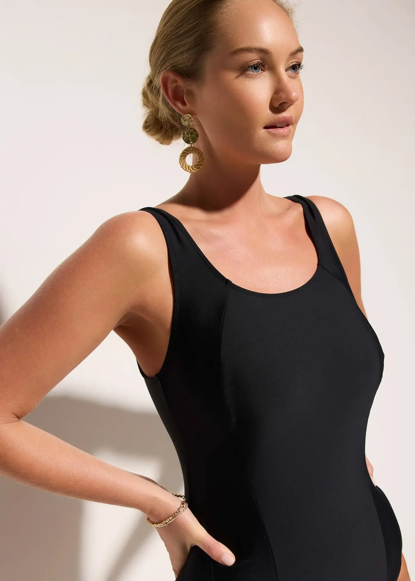 bonprix Maillot 1 pièce sculptant, maintien modéré|Femme Maillots De Bain Gainants|Maillots 1 Pièce