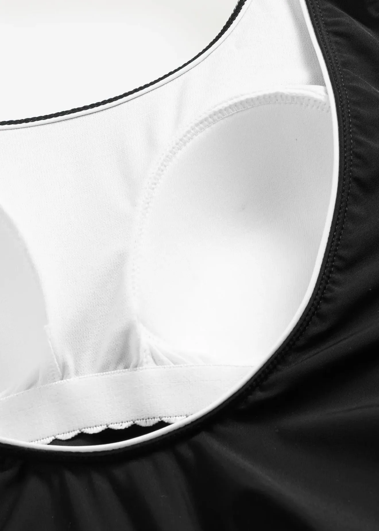 Femme bonprix Maillots De Bain Gainants|Maillots 1 Pièce|Maillot sculptant avec coutures décoratives, maintien léger