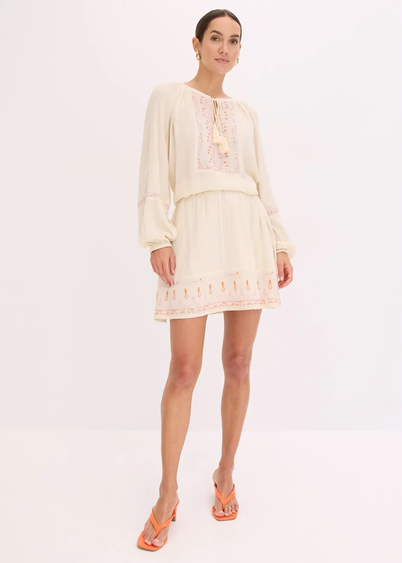 bonprix Mini-jupe avec broderie|Femme Jupes