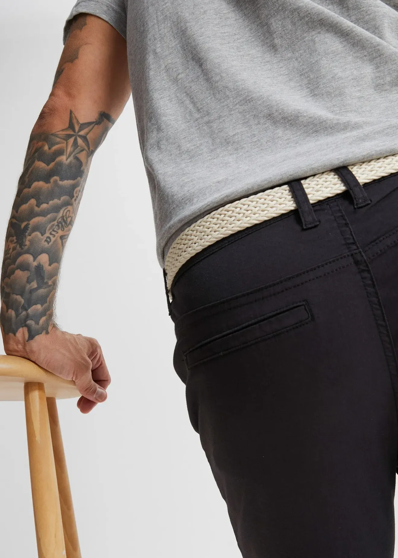 bonprix Pantalon chino droit avec taille élastique et ceinture, regular|Homme Pantalons