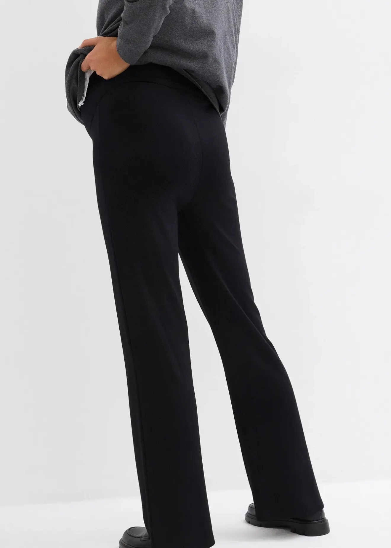 bonprix Pantalon de grossesse en jersey milano, jambes légèrement évasées|Femme Femme Enceinte