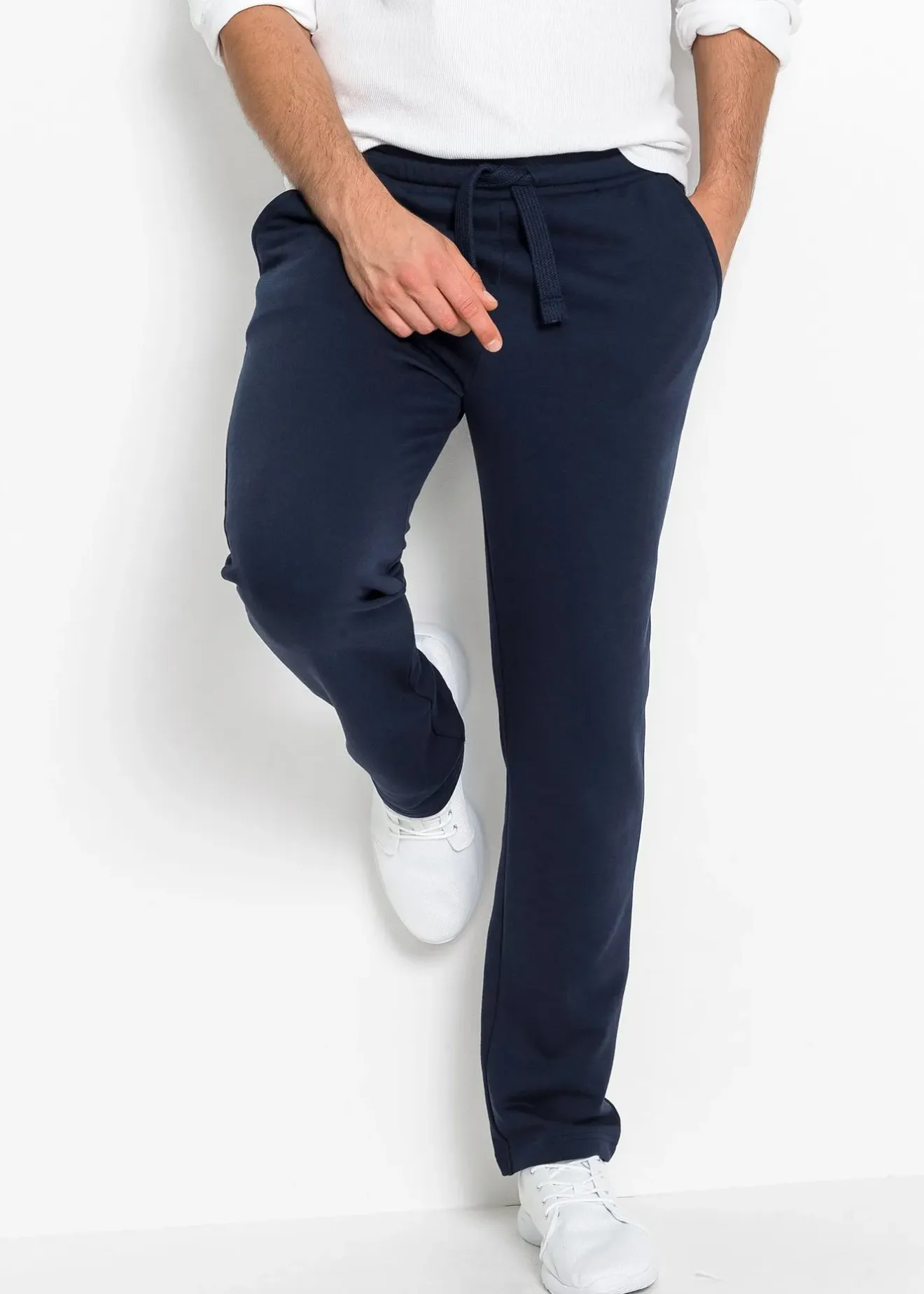 bonprix Pantalon de jogging à jambes droites, intérieur gratté doux|Homme Vêtements De Sport|Sweats