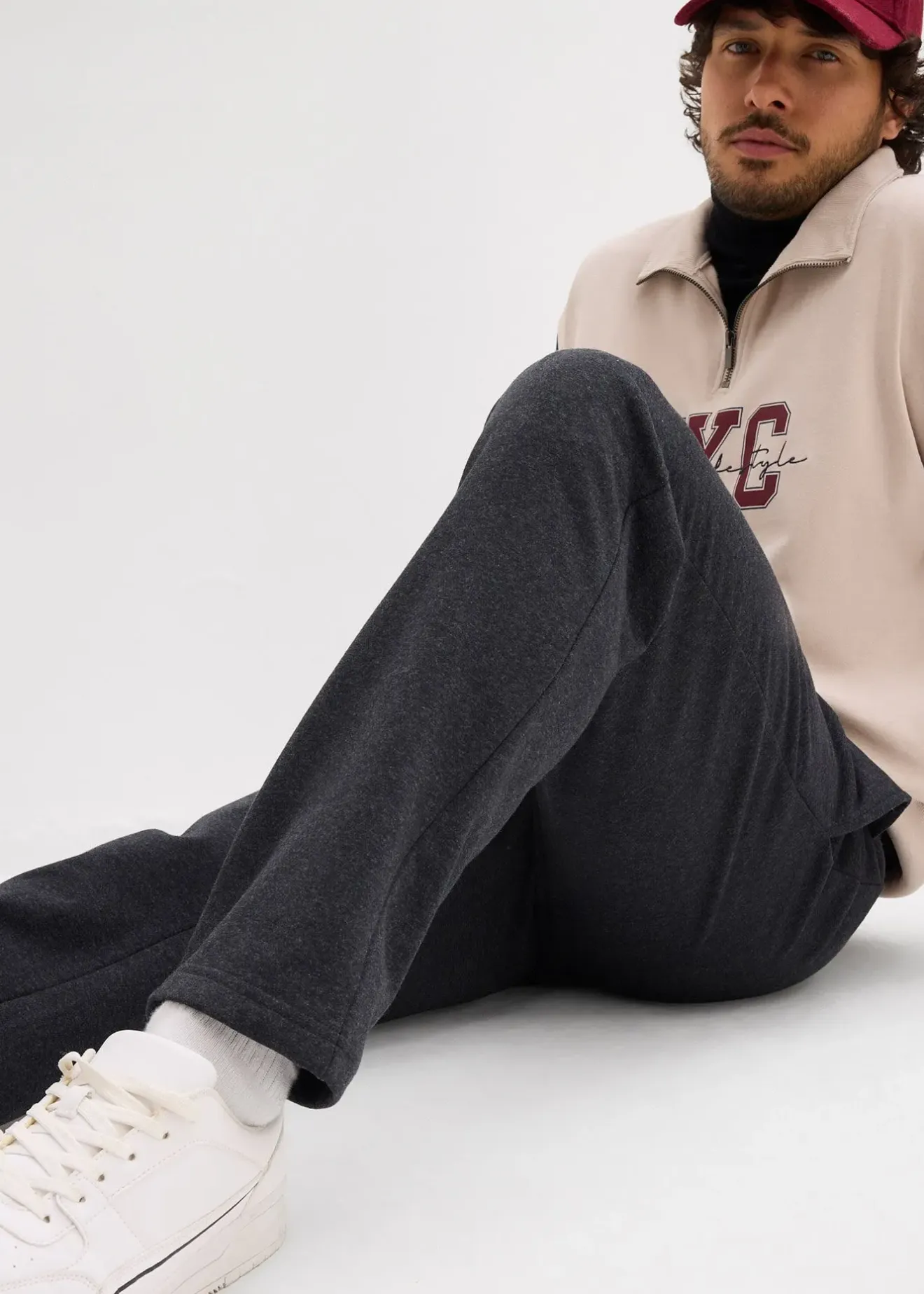 bonprix Pantalon de jogging à jambes droites, intérieur gratté doux|Homme Vêtements De Sport|Sweats