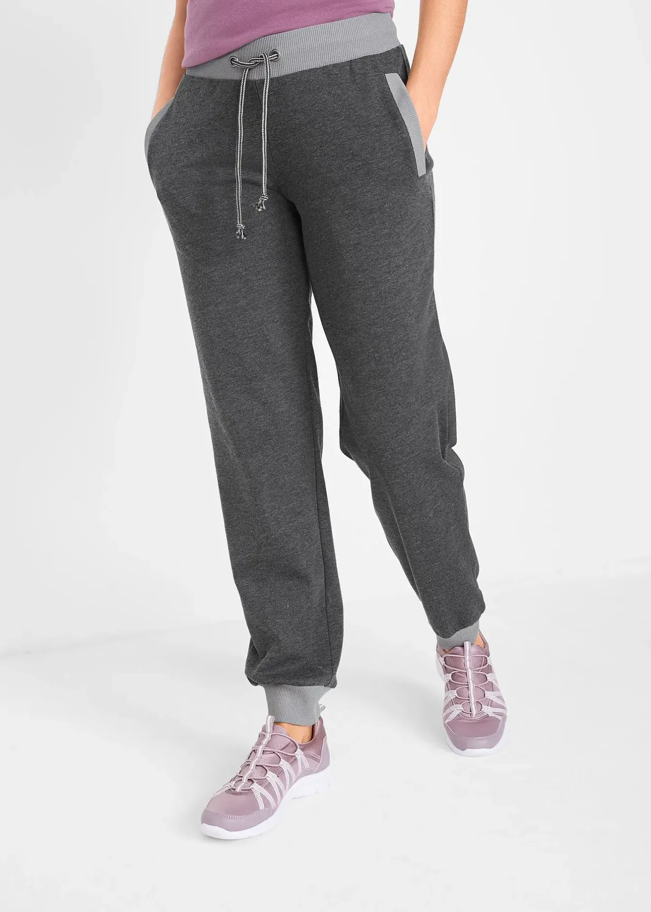 bonprix Pantalon de jogging avec bord-côtes contrastés|Femme Sweats|Pantalons