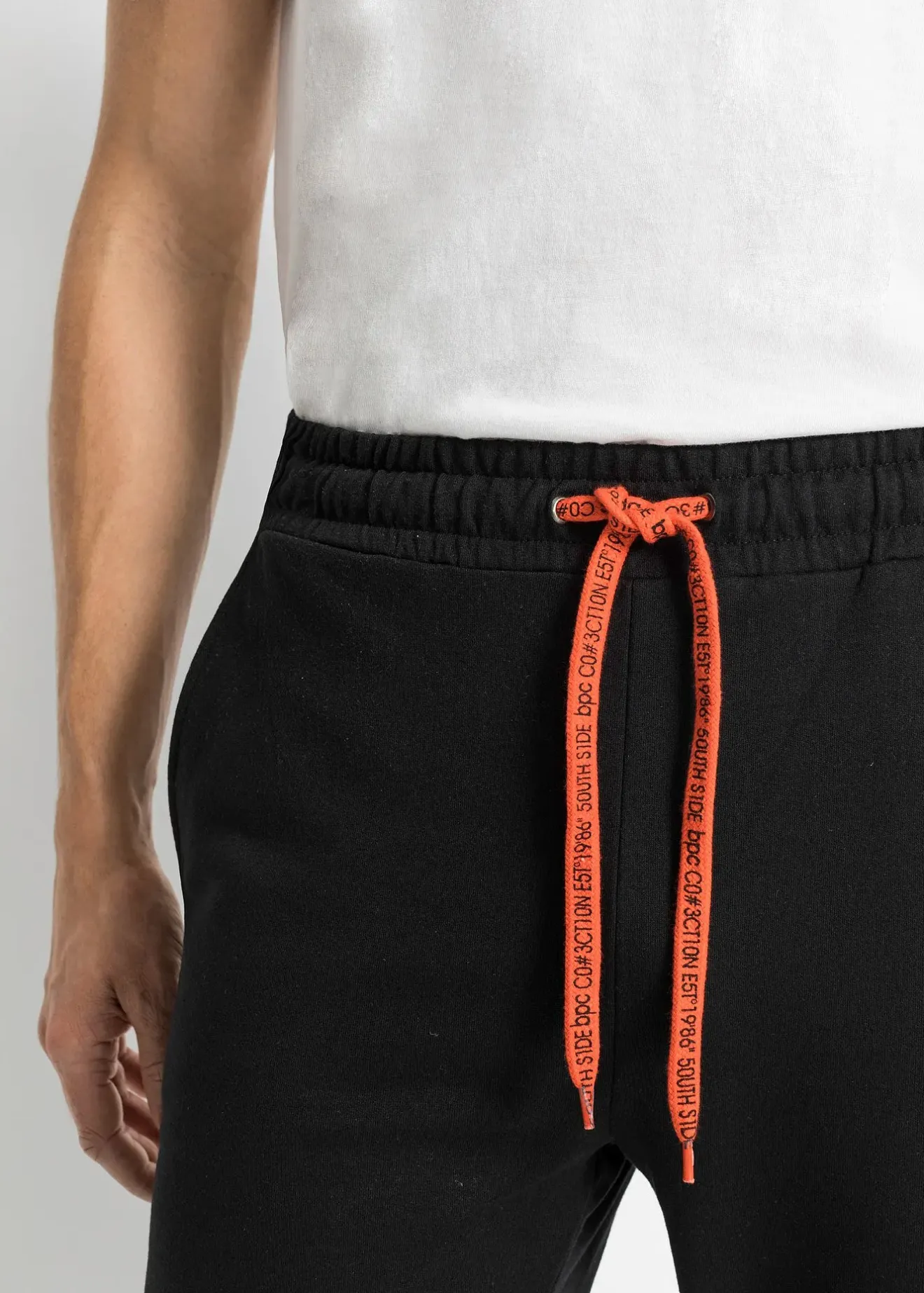 bonprix Pantalon de jogging avec polyester recyclé|Homme Vêtements De Sport|Pantalons