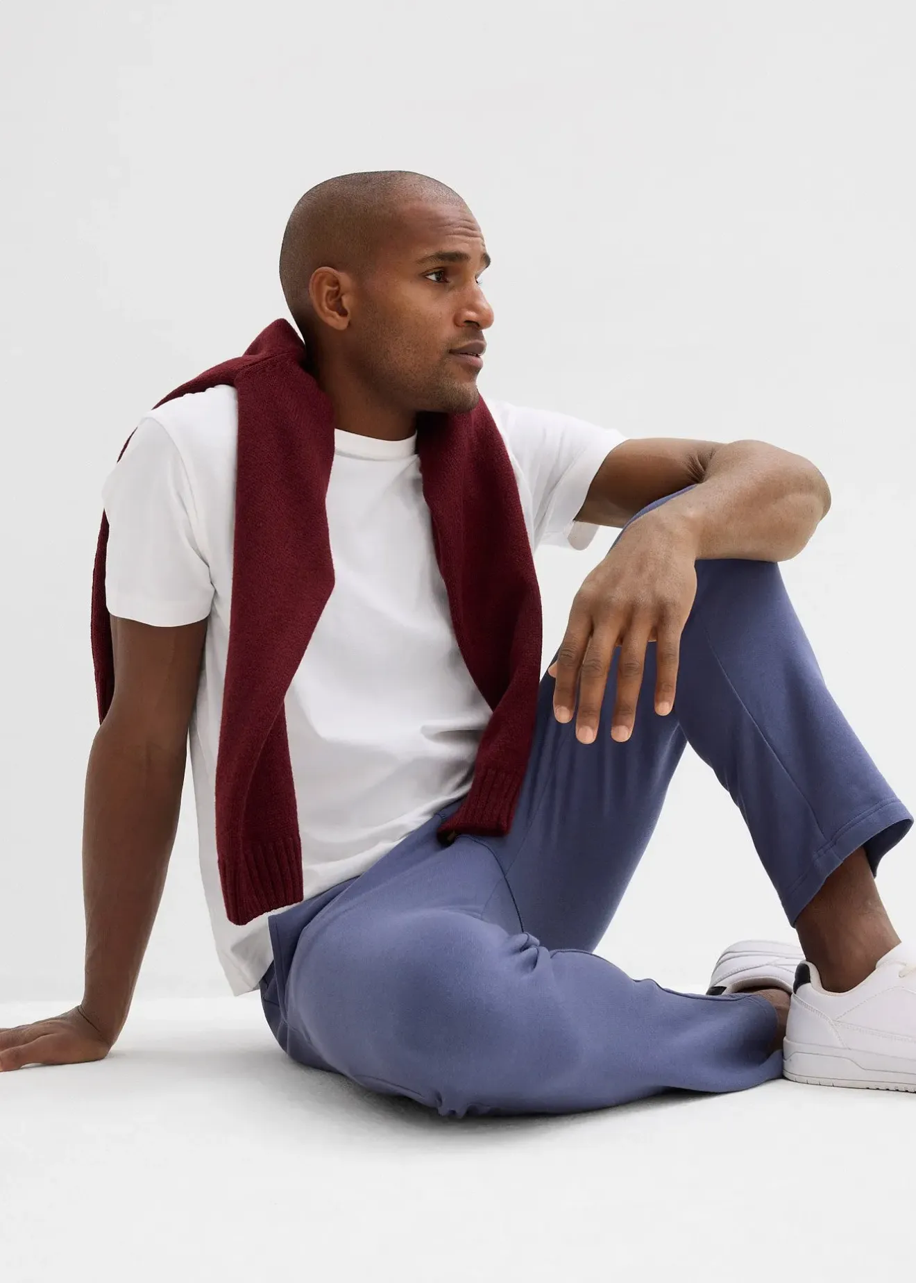 bonprix Pantalon de jogging avec détails sportifs|Homme Vêtements De Sport|Pantalons