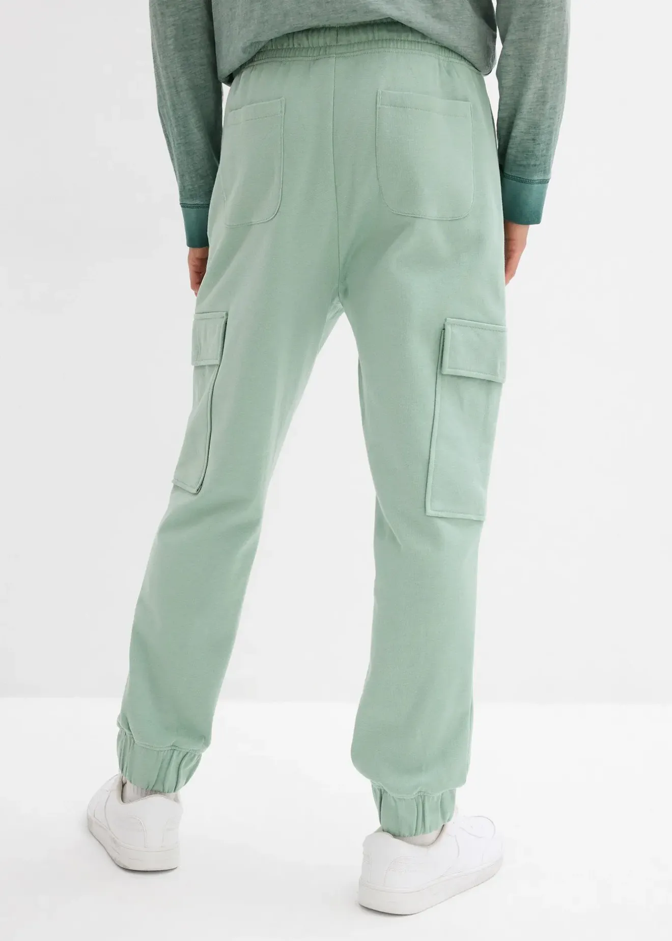 Homme bonprix Vêtements De Sport|Pantalons|Pantalon de jogging avec poches cargo, loose