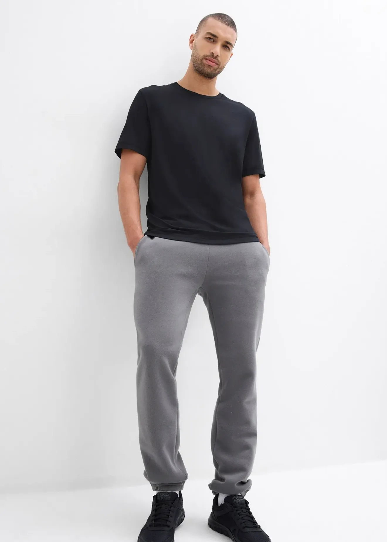bonprix Pantalon de jogging chaud, séchage rapide|Homme Vêtements Thermiques|Vêtements De Sport