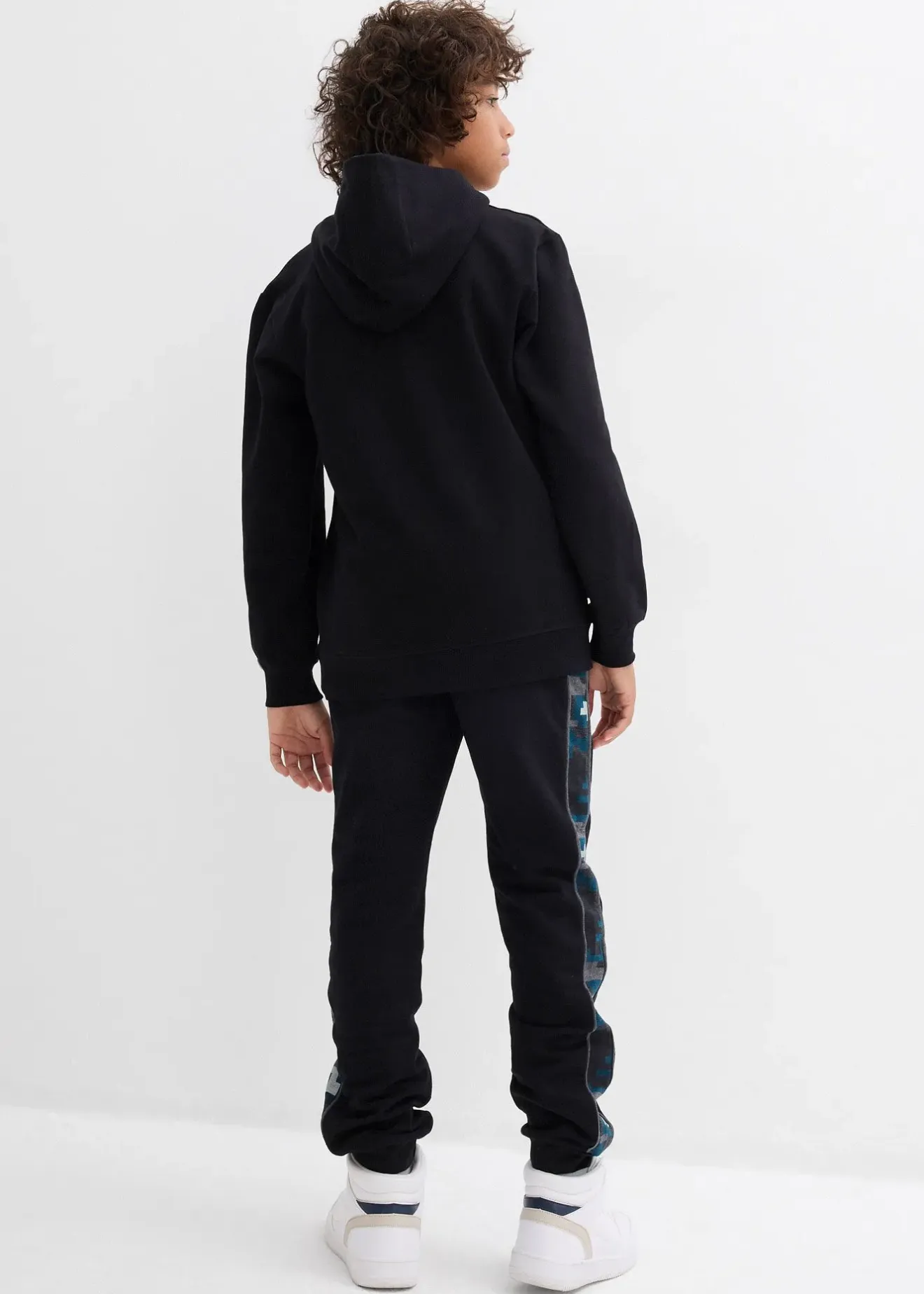 bonprix Pantalon de jogging en coton majoritaire|Enfant Vêtements Enfant|Garçons 9-16 Ans·Pantalons
