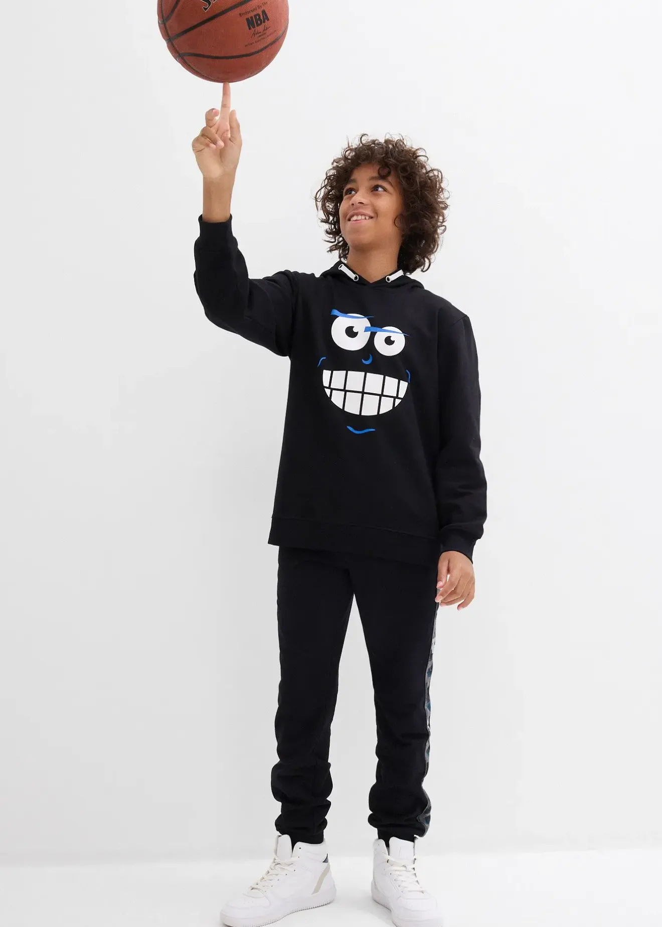 bonprix Pantalon de jogging en coton majoritaire|Enfant Vêtements Enfant|Garçons 9-16 Ans·Pantalons