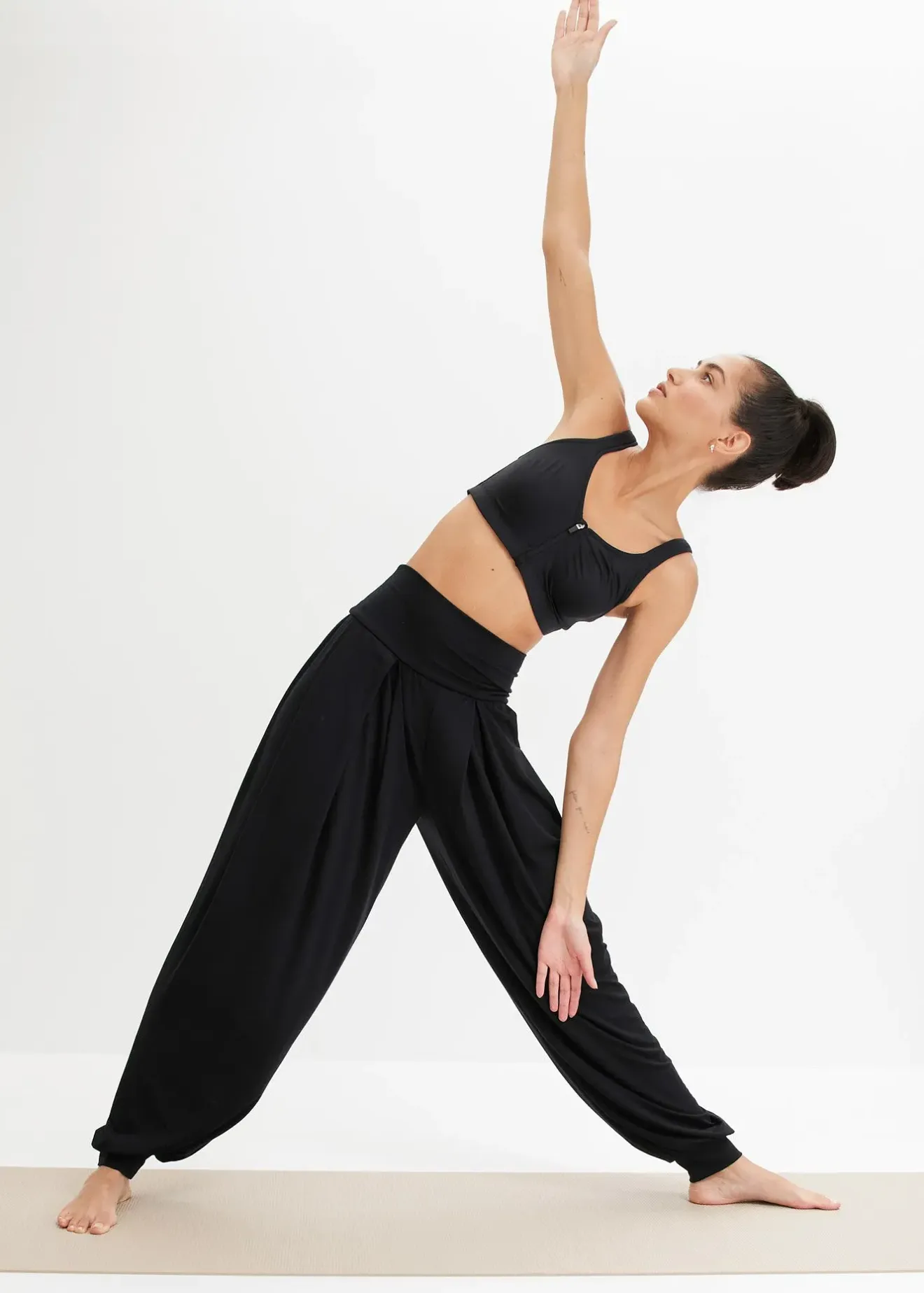 Femme bonprix Vêtements De Sport|Pantalons|Pantalon de sport ample avec taille retroussable