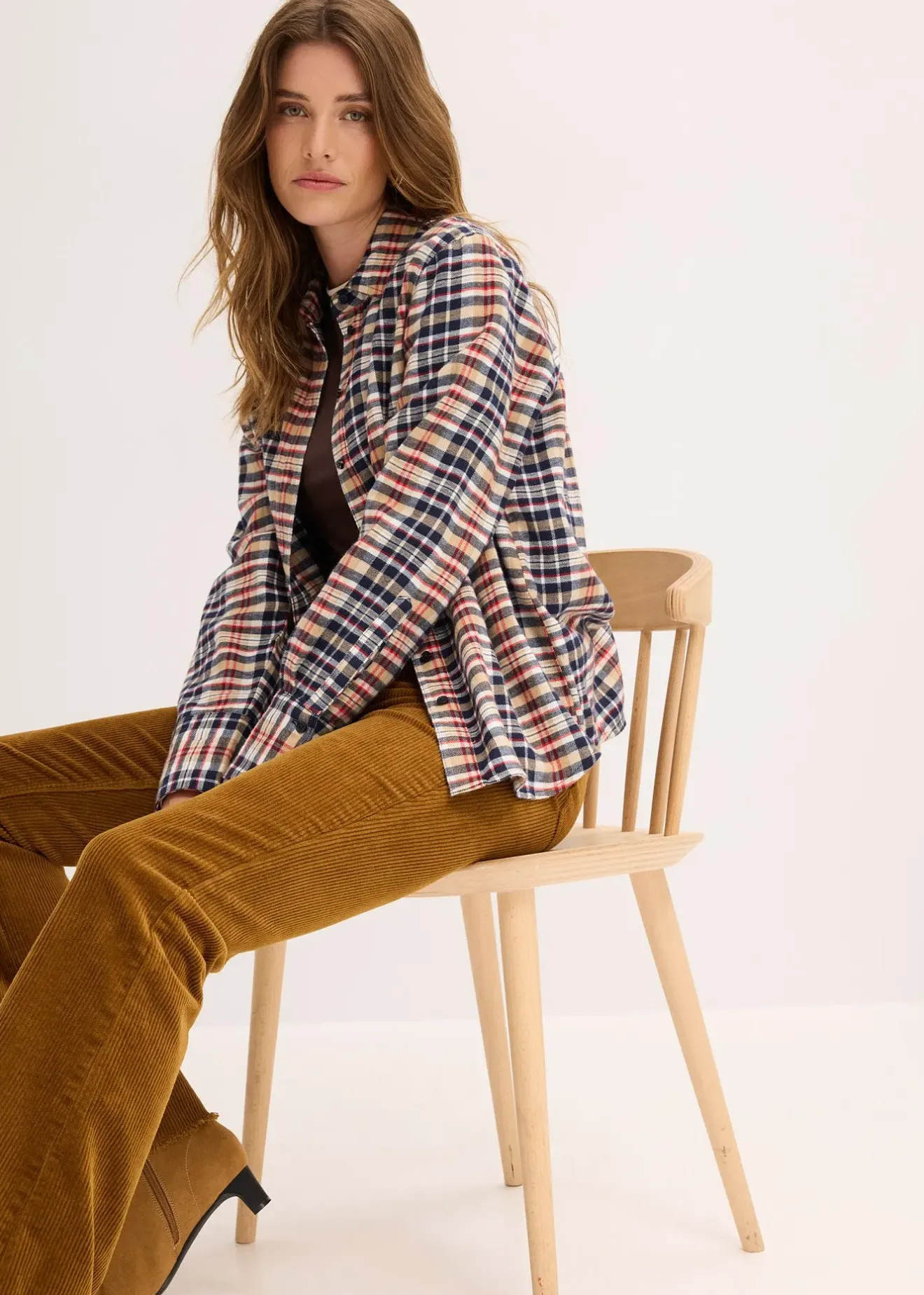 Femme bonprix Pantalons|Pantalon évasé en velours côtelé