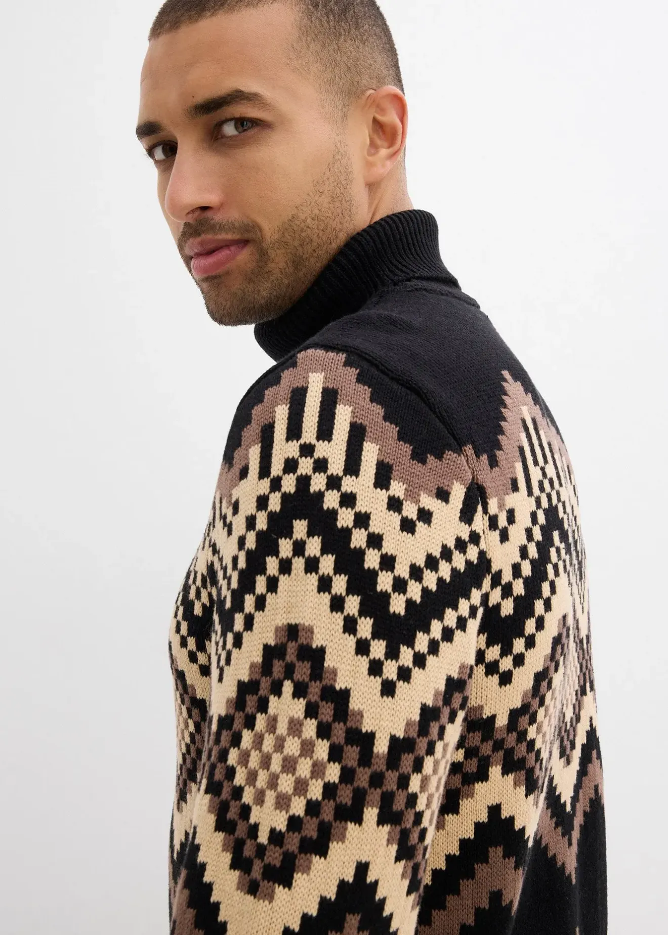 Homme bonprix Pulls & Gilets|Pull col roulé doux à motif ikat