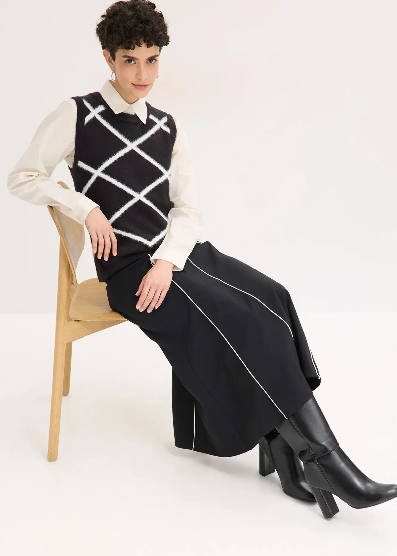 Femme bonprix Maille|Pulls & Gilets|Pull sans manches à motif en maille poilue