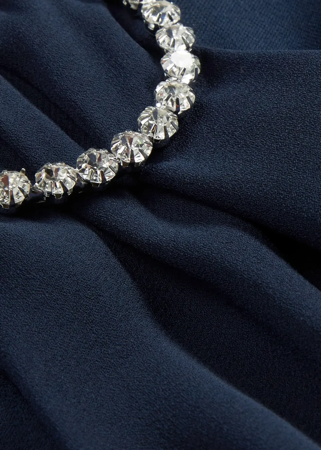 bonprix Robe courte look superposé avec accessoire sur l’épaule|Femme Mode Festive|Robes