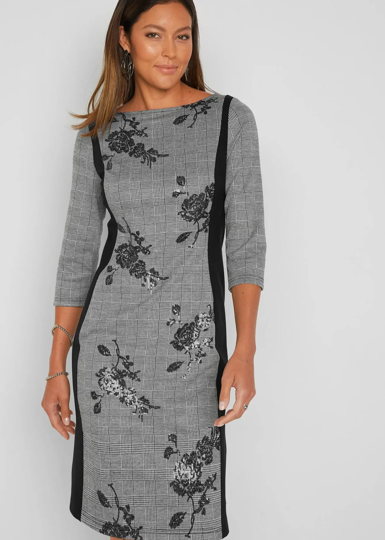 bonprix Robe fourreau avec sequins brodés|Femme Robes